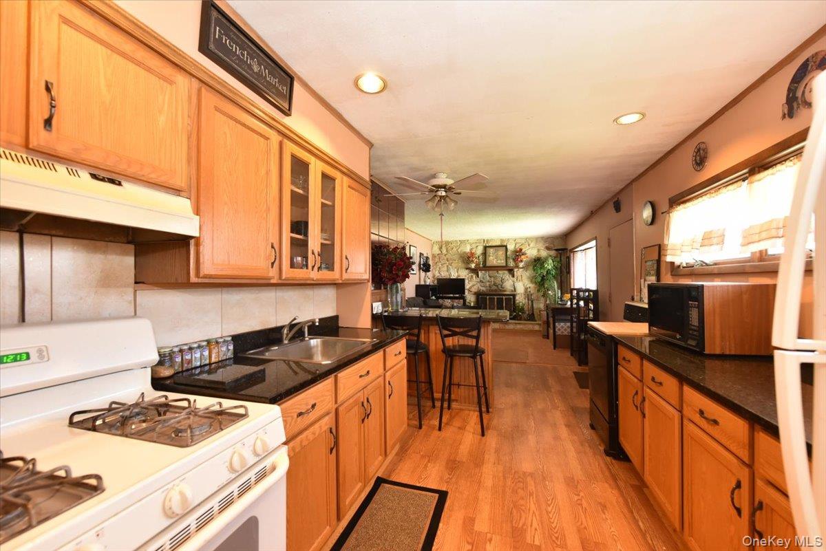 #10 photo, 136 Maple Street, Massapequa Park , NY 11762