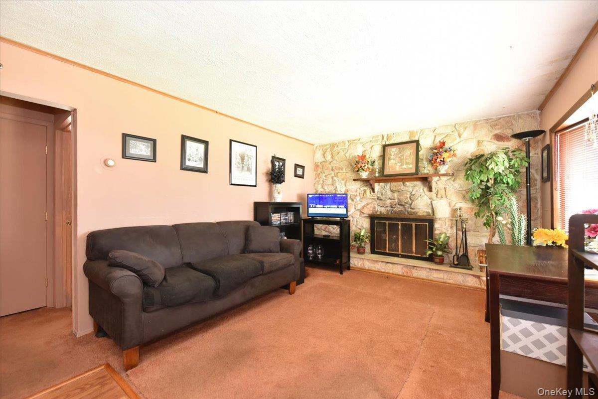 #6 photo, 136 Maple Street, Massapequa Park , NY 11762