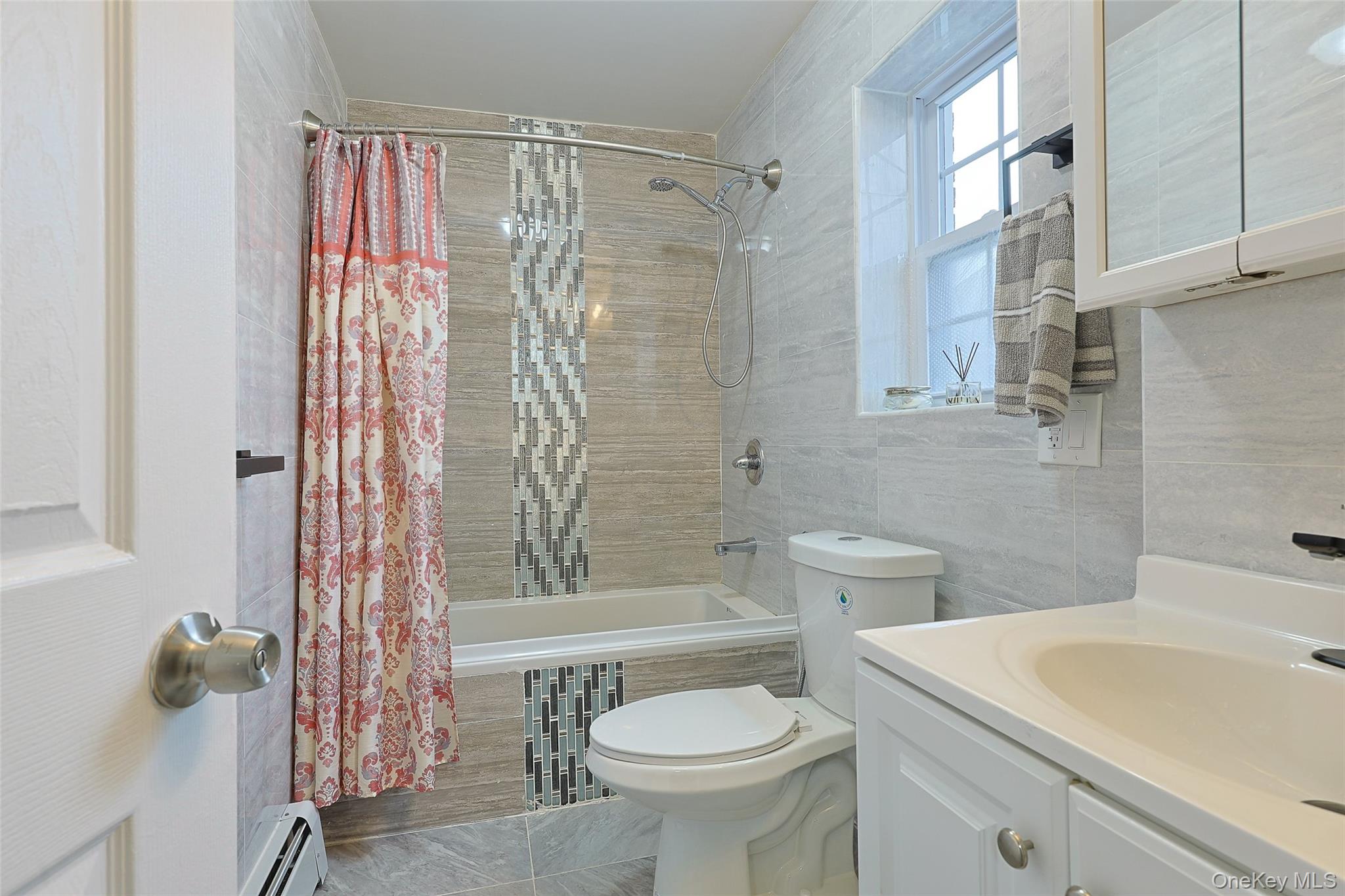 #14 photo, 19168 115th Road, Saint Albans , NY 11412