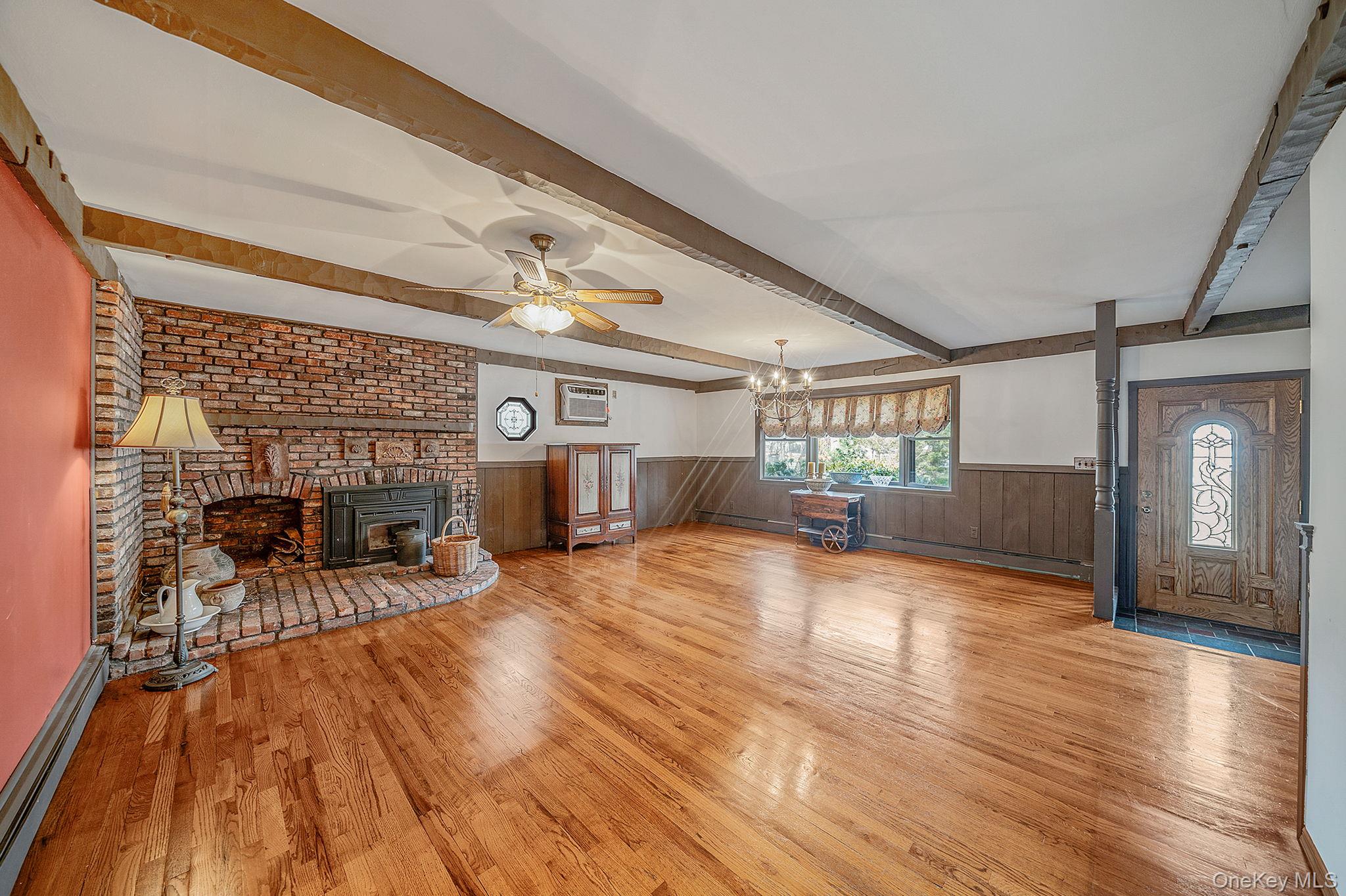 #20 photo, 76 Hollywood Avenue, 롱 아일랜드 Selden , NY 11784