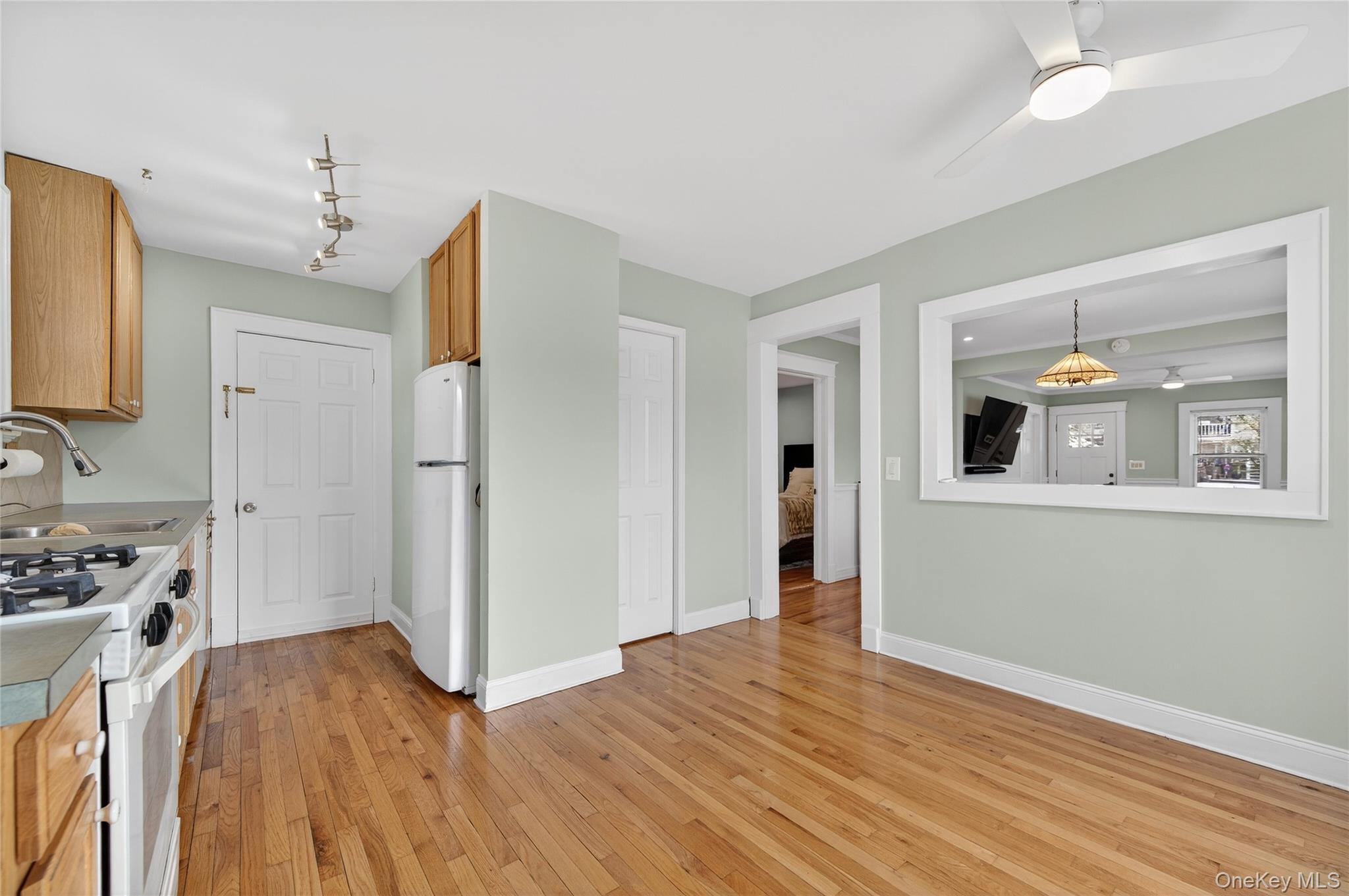 #11 photo, 15 Dune Court, Northport , NY 11768