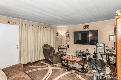 #4 photo, 62 Ash Street, 롱 아일랜드 Valley Stream , NY 11580