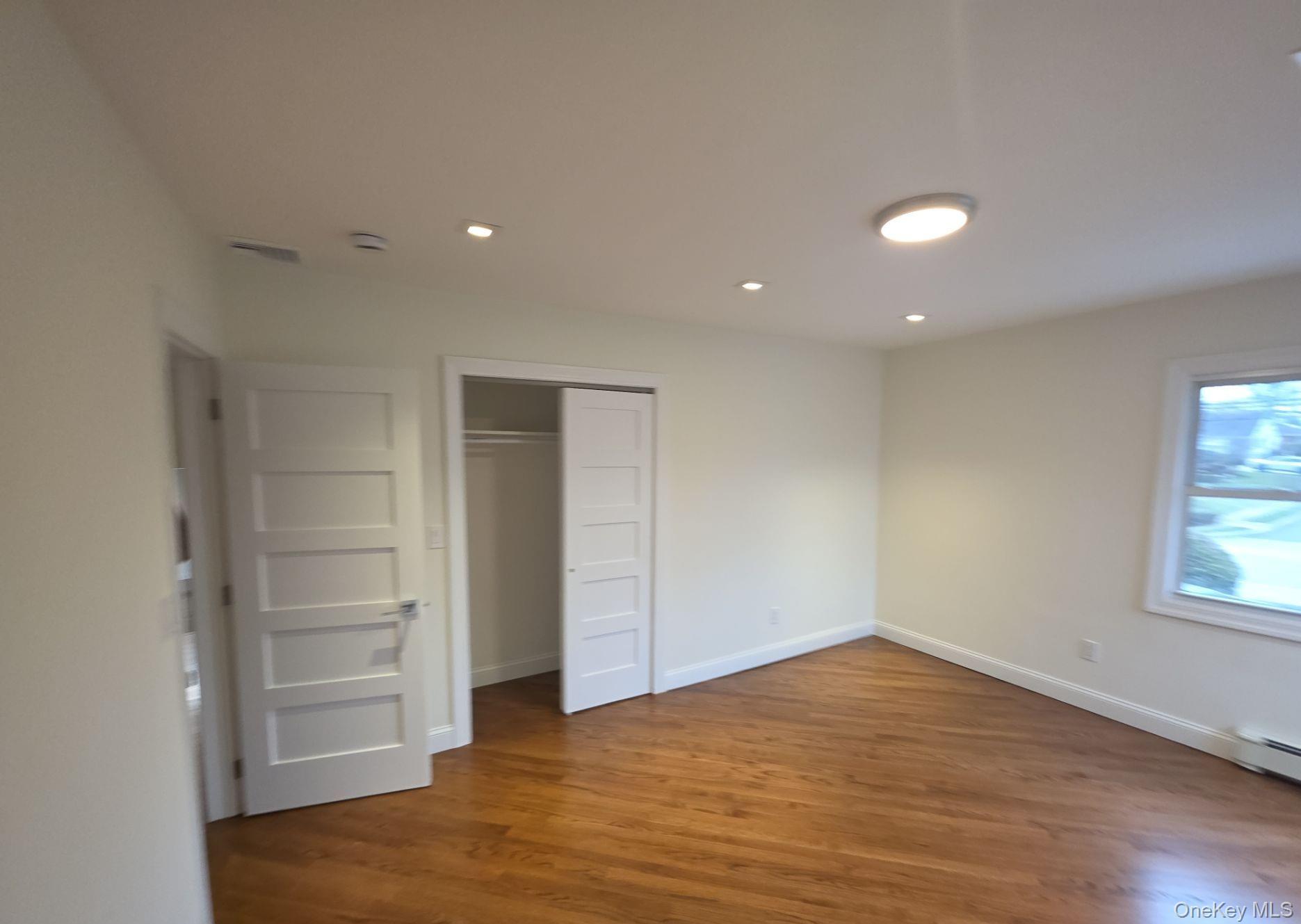 #14 photo, 201 Brookside Avenue, Нассау ‖ Roosevelt , NY 11575