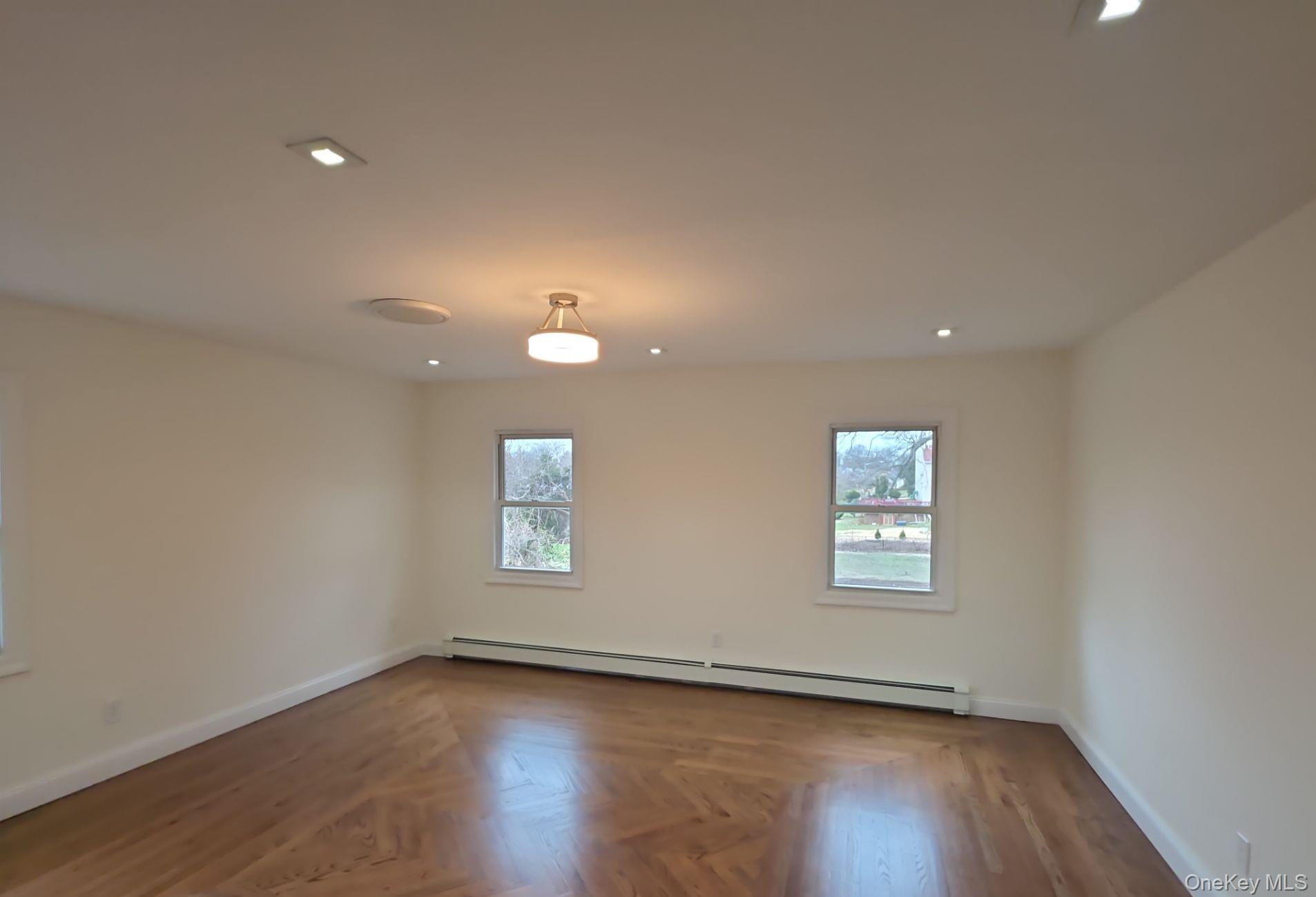 #8 photo, 201 Brookside Avenue, Нассау ‖ Roosevelt , NY 11575