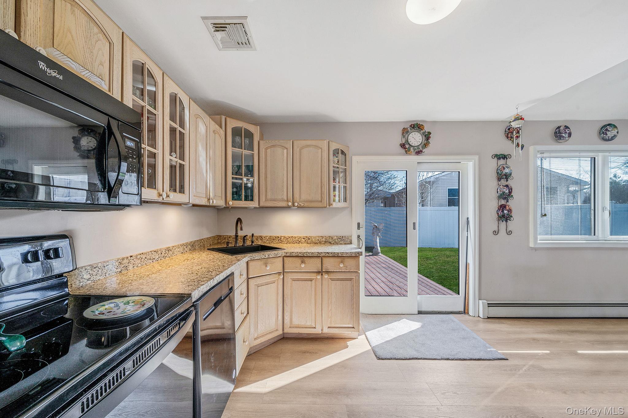 #13 photo, 77 Propose Road, Shirley , NY 11967