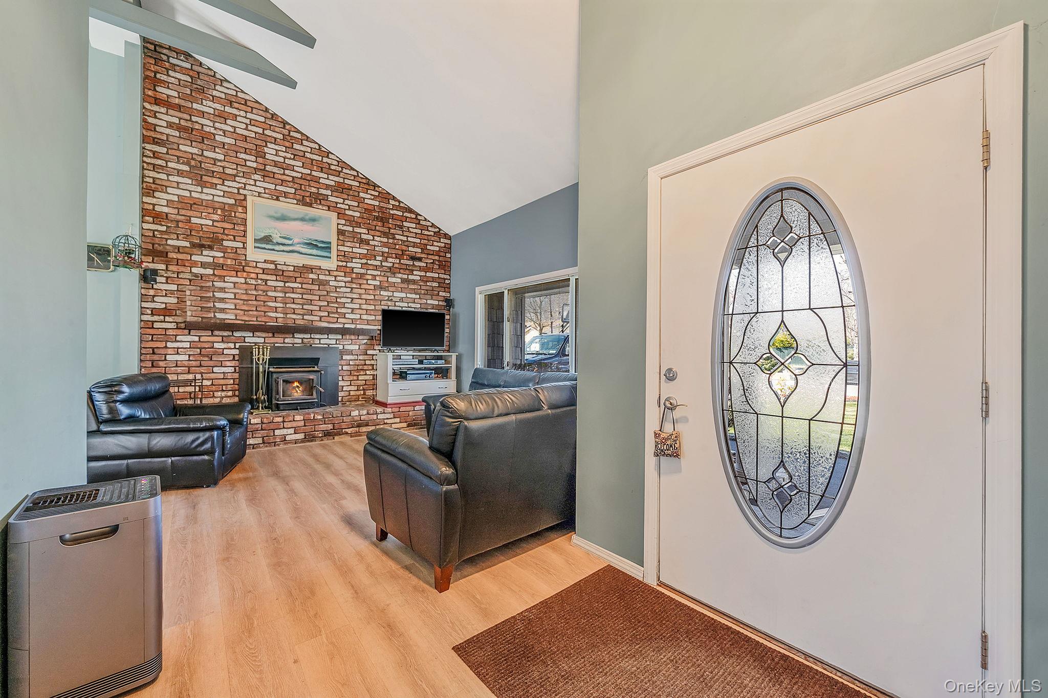 #5 photo, 77 Propose Road, Shirley , NY 11967