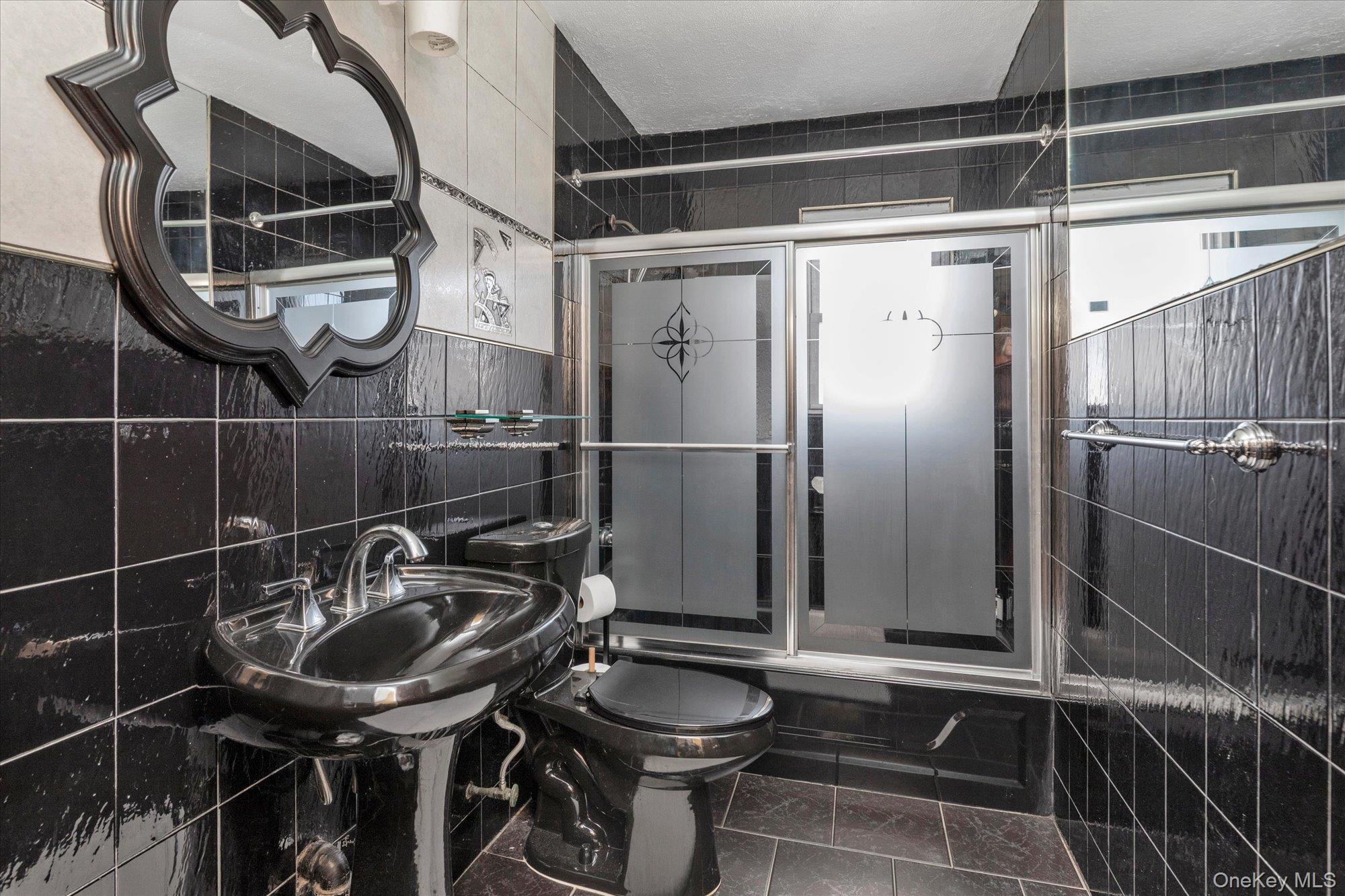 #12 photo, 147-08 259th Street, कुईंस Rosedale , NY 11422