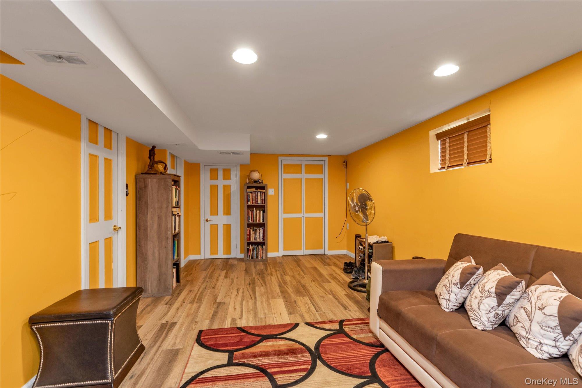 #14 photo, 147-08 259th Street, कुईंस Rosedale , NY 11422