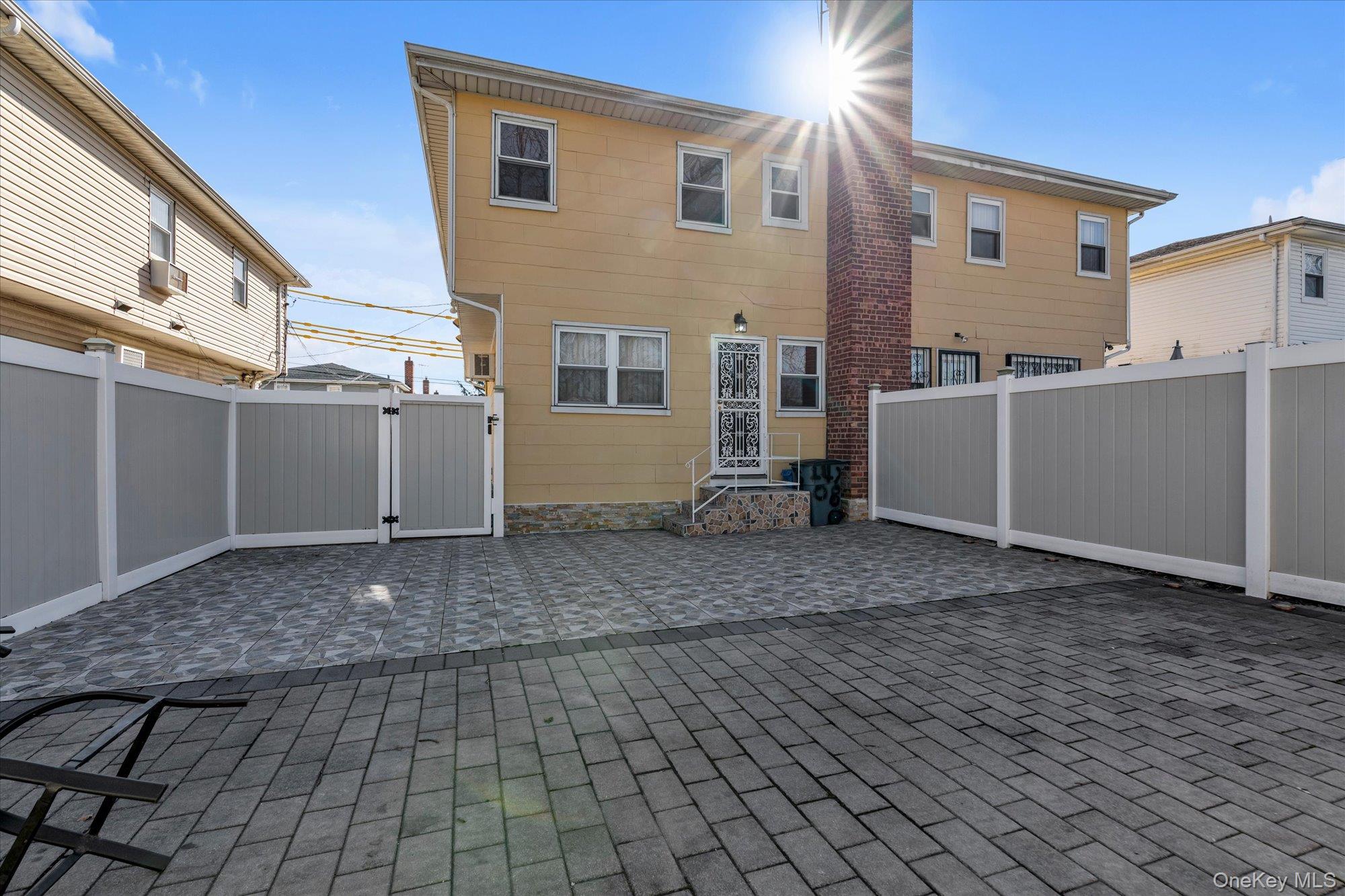 #16 photo, 147-08 259th Street, कुईंस Rosedale , NY 11422