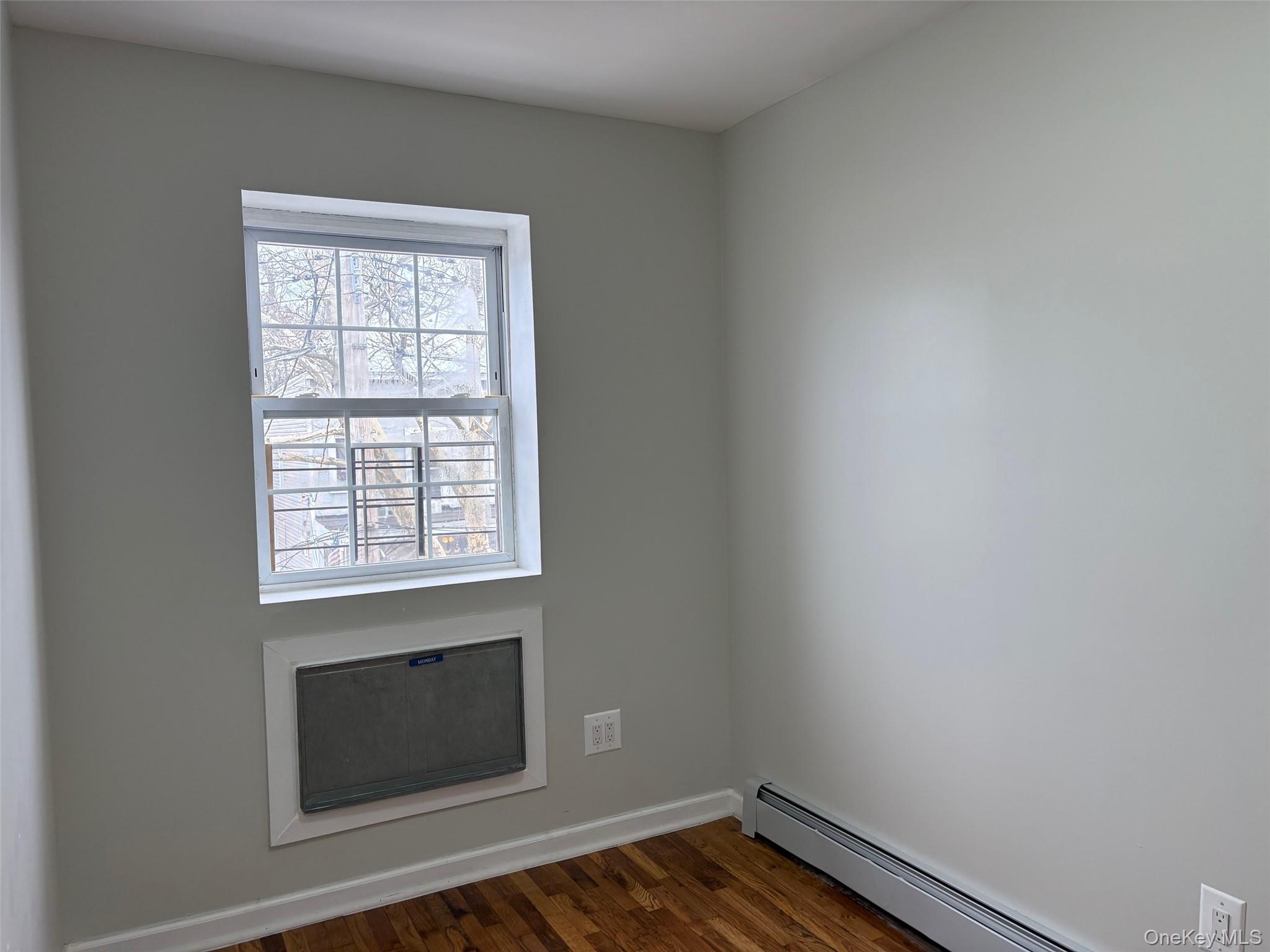 #17 photo, 10630 156th Street, कुईंस Jamaica , NY 11433