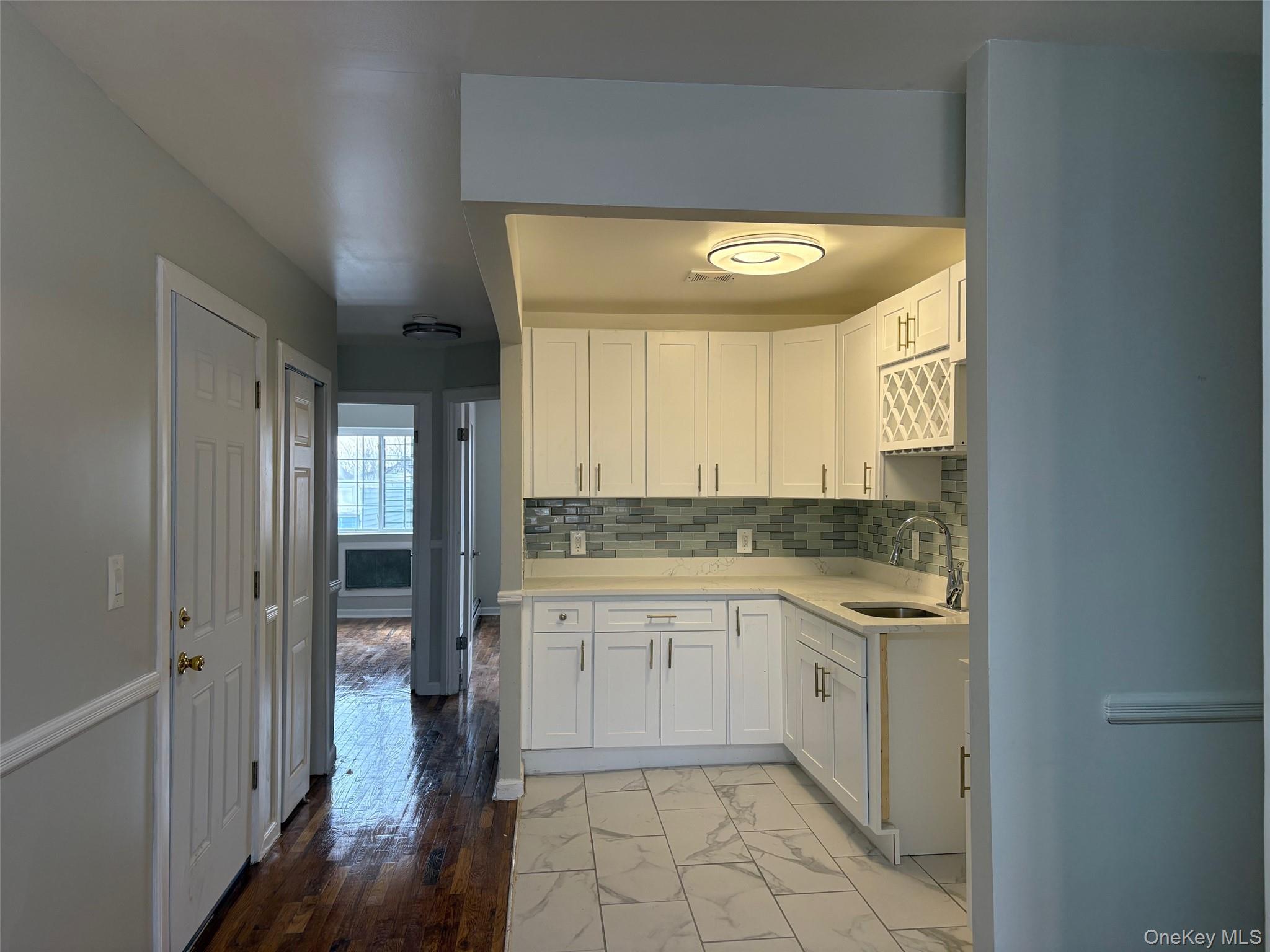 #19 photo, 10630 156th Street, कुईंस Jamaica , NY 11433