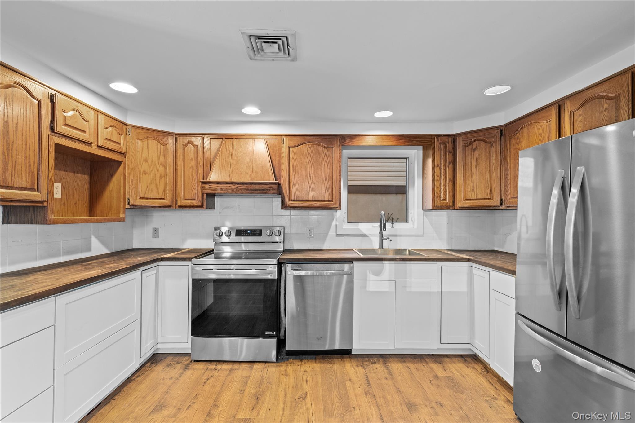 #8 photo, 115 Maryland Avenue, מחוז נסאו Long Beach , NY 11561