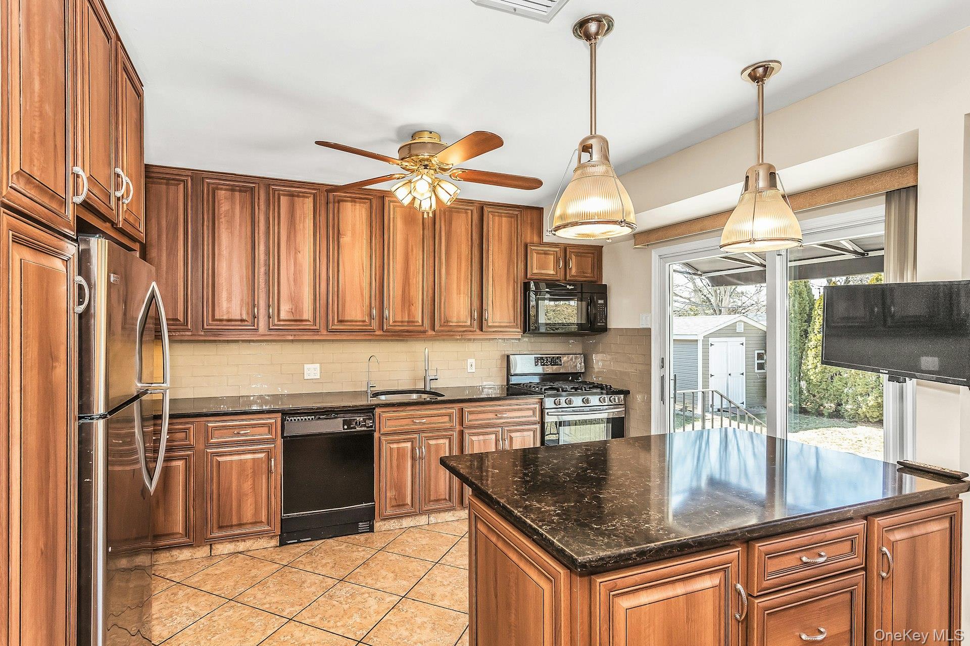 #4 photo, 71 Lea Ann Terrace, 長島 Wantagh , NY 11793