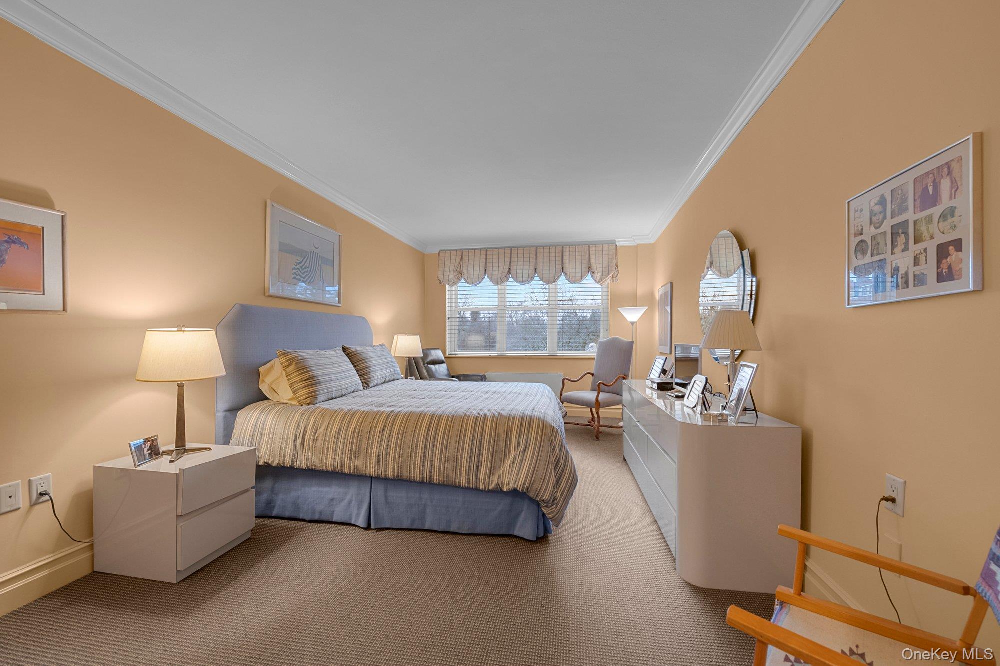 #14 photo, 1 Kensington Gate, Great Neck , NY 11021