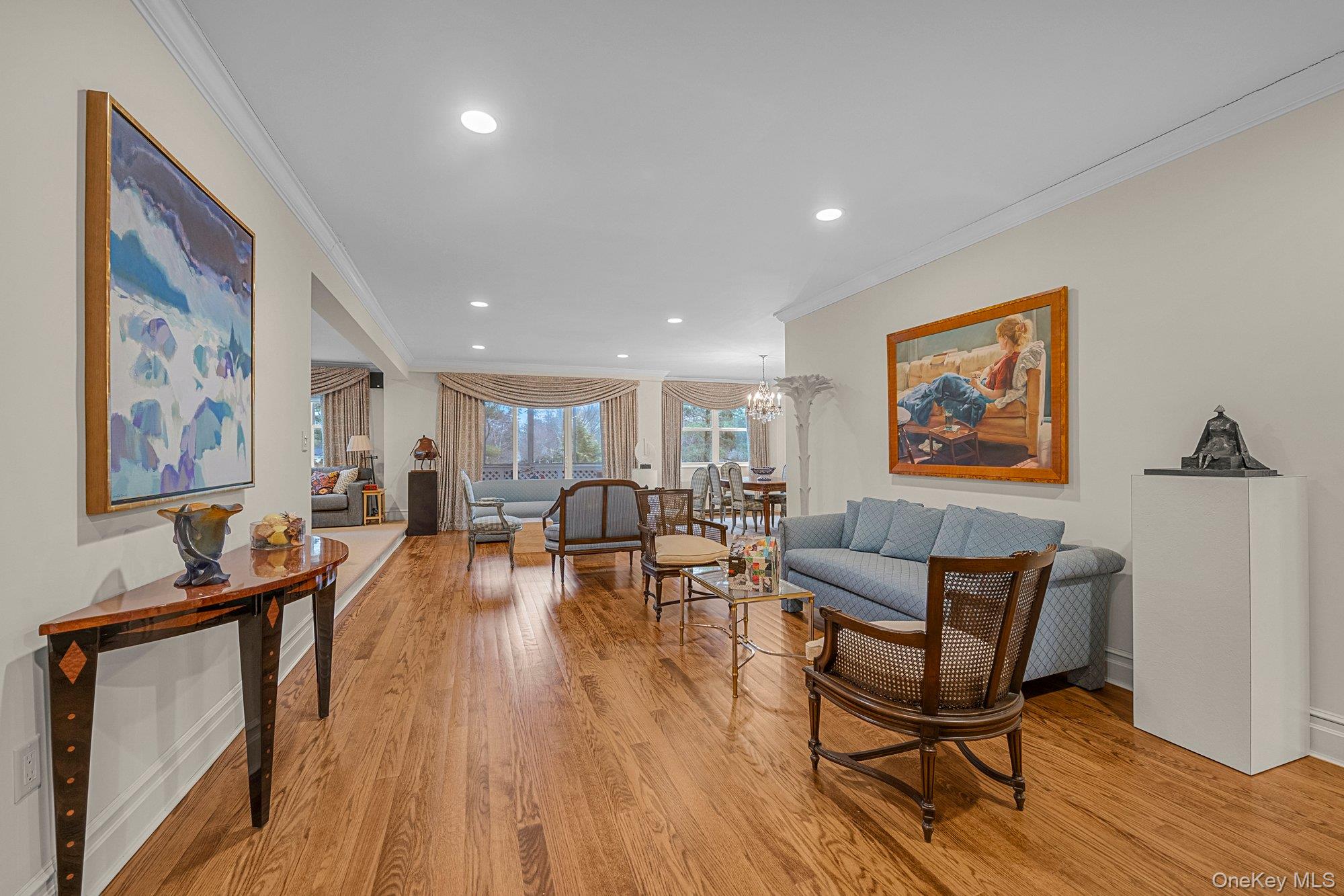 #6 photo, 1 Kensington Gate, Great Neck , NY 11021