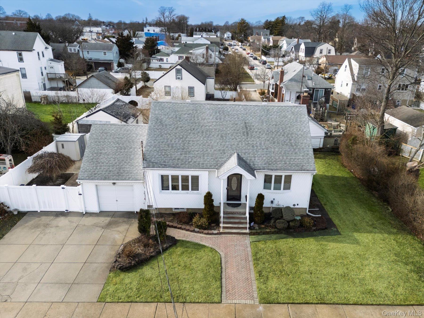 #1 photo, 158 Roosevelt Avenue, Freeport , NY 11520