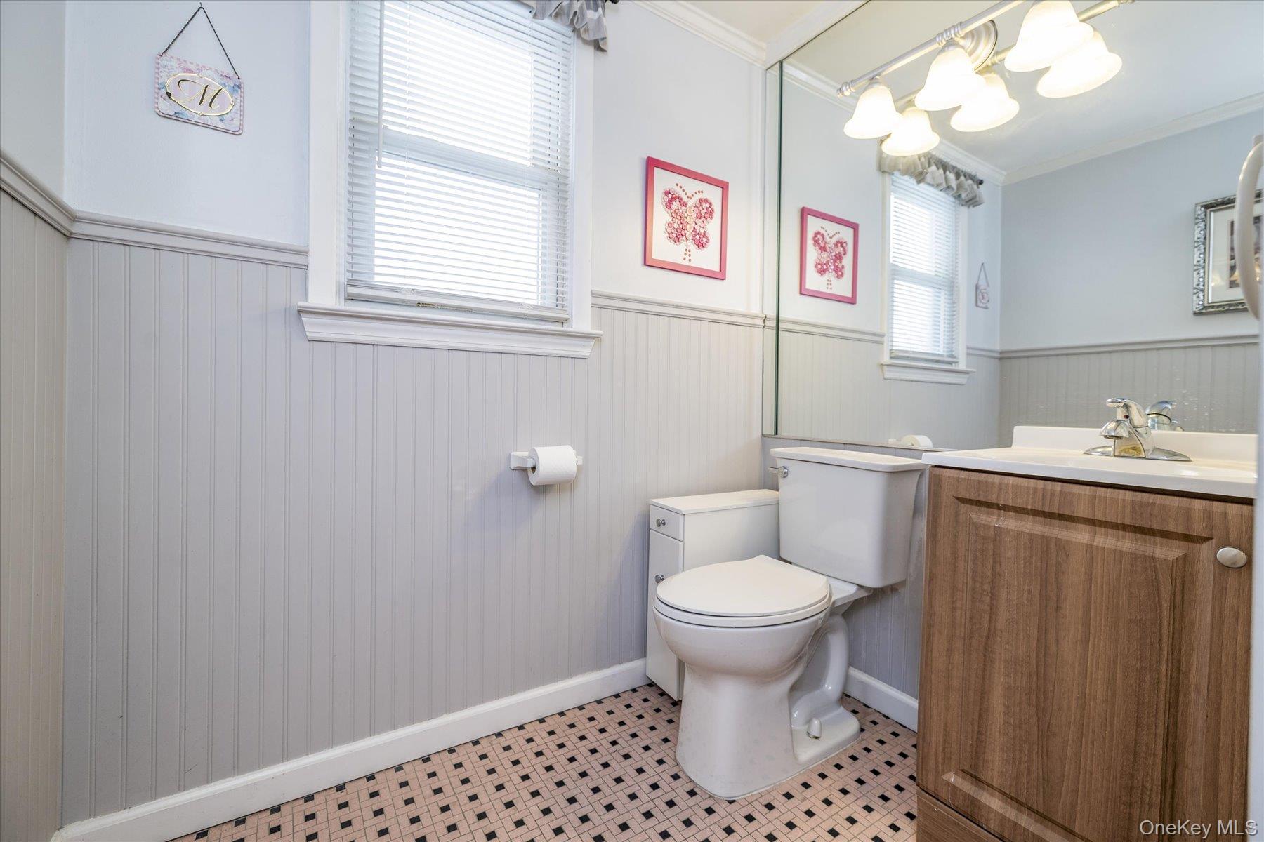 #12 photo, 158 Roosevelt Avenue, Freeport , NY 11520