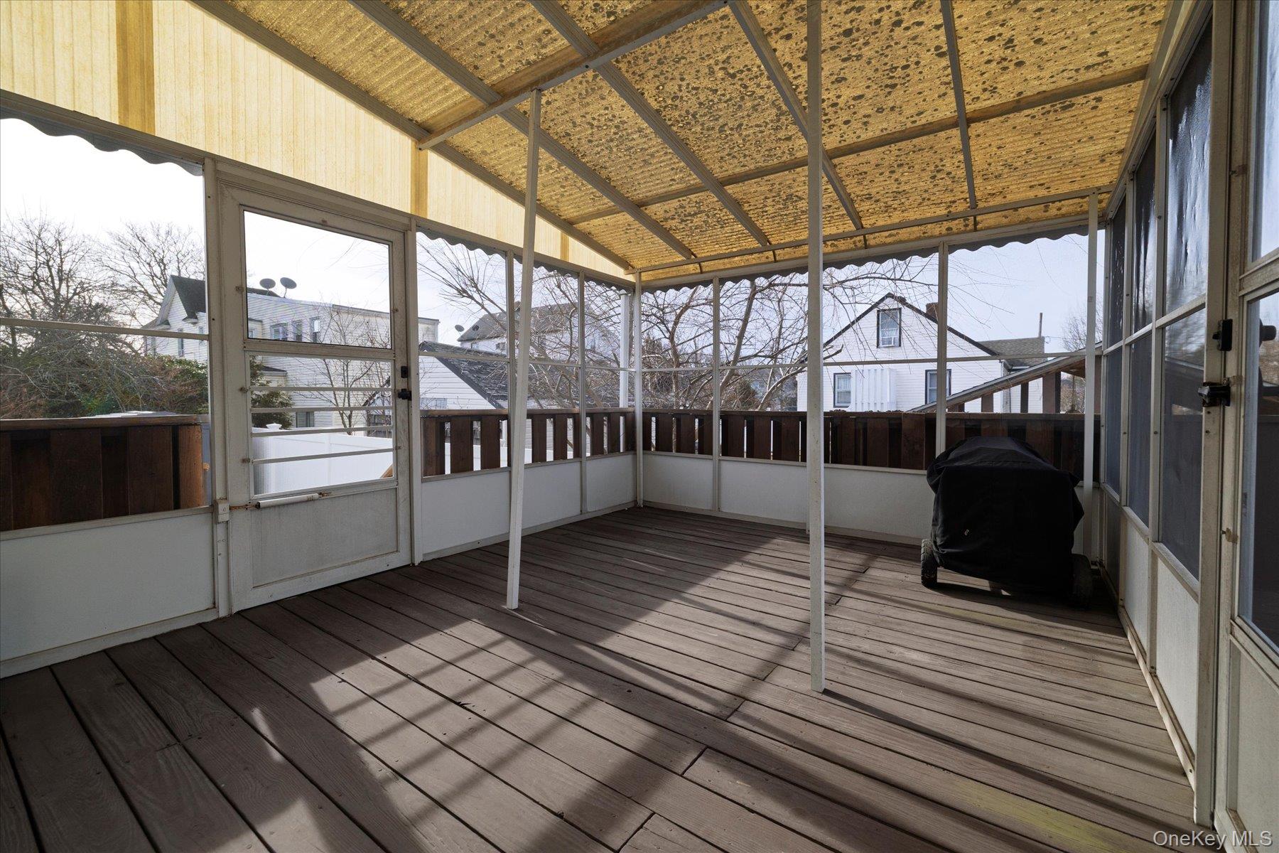 #20 photo, 158 Roosevelt Avenue, Freeport , NY 11520