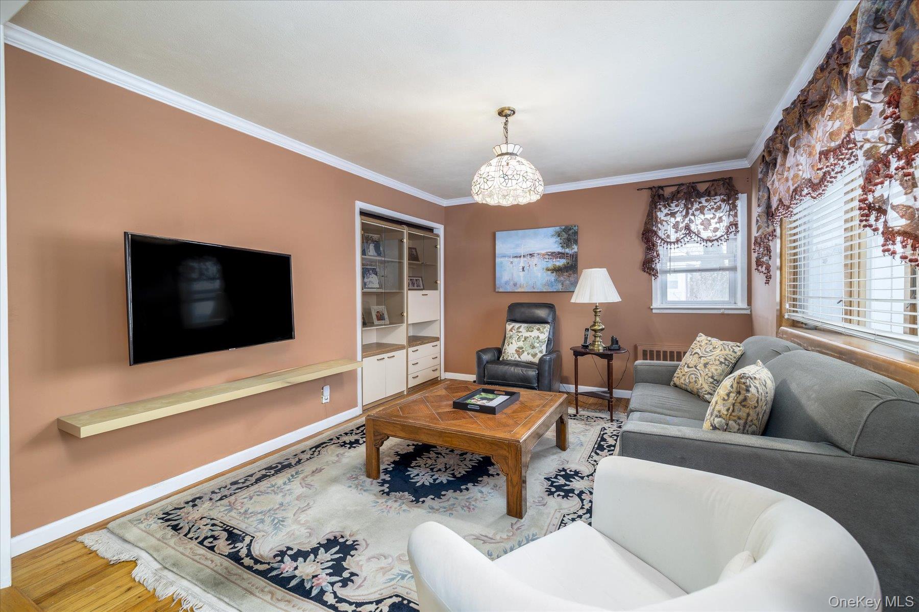 #3 photo, 158 Roosevelt Avenue, Freeport , NY 11520