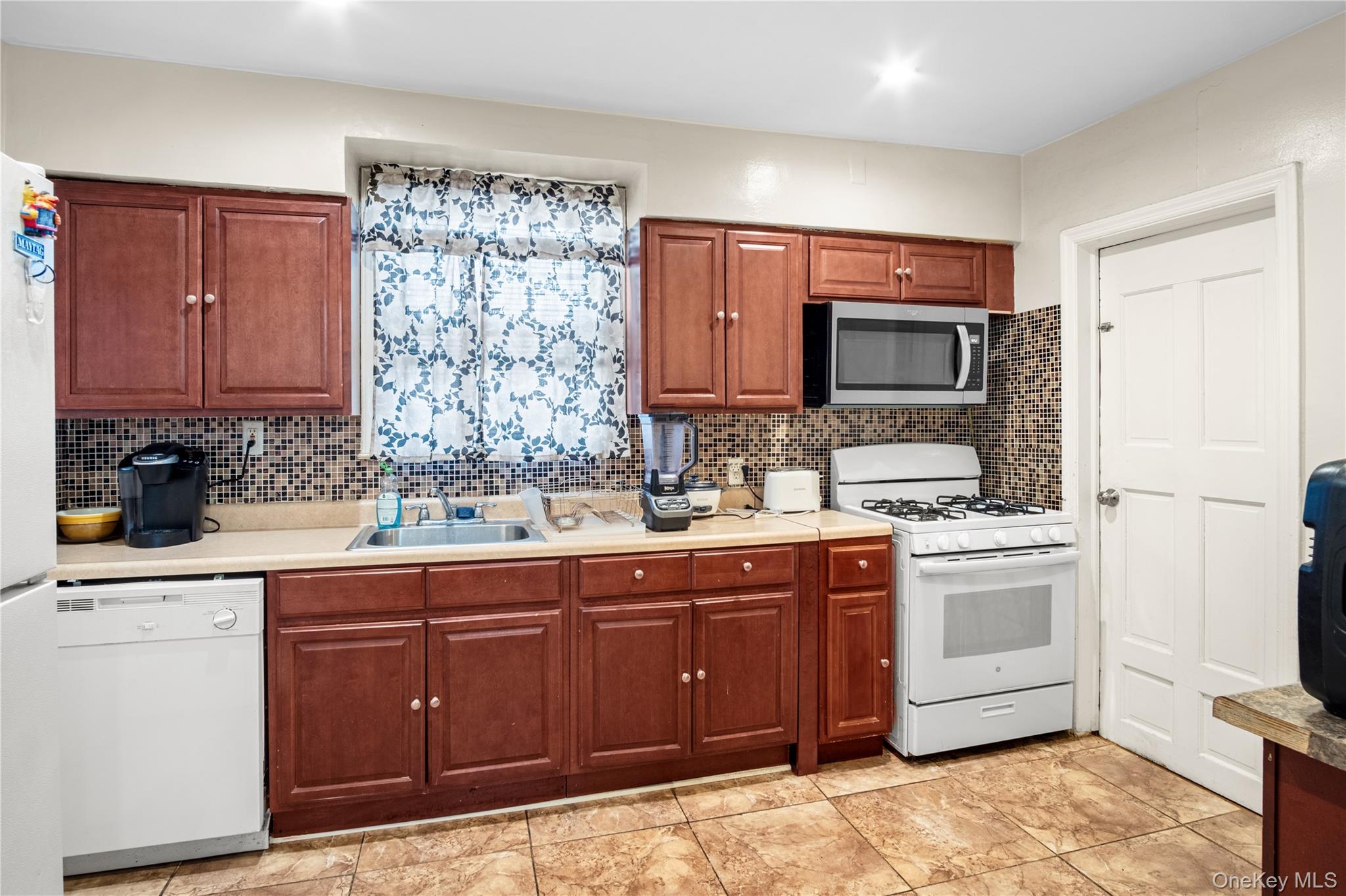 #12 photo, 16 Hendrickson Avenue, Hempstead , NY 11550