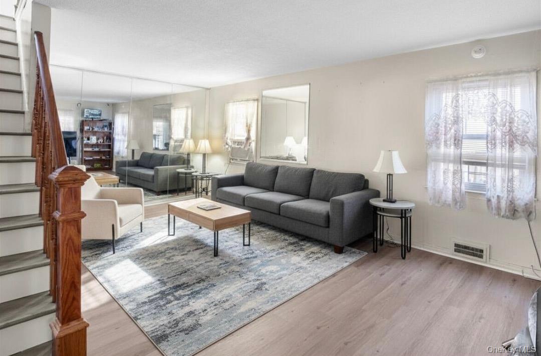 #2 photo, 16 Hendrickson Avenue, Hempstead , NY 11550