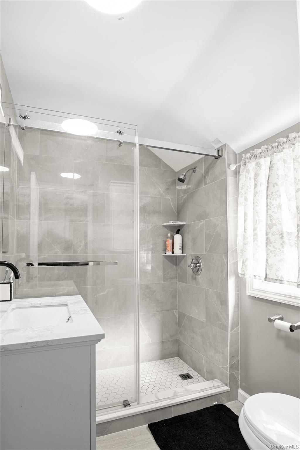 #7 photo, 16 Hendrickson Avenue, Hempstead , NY 11550