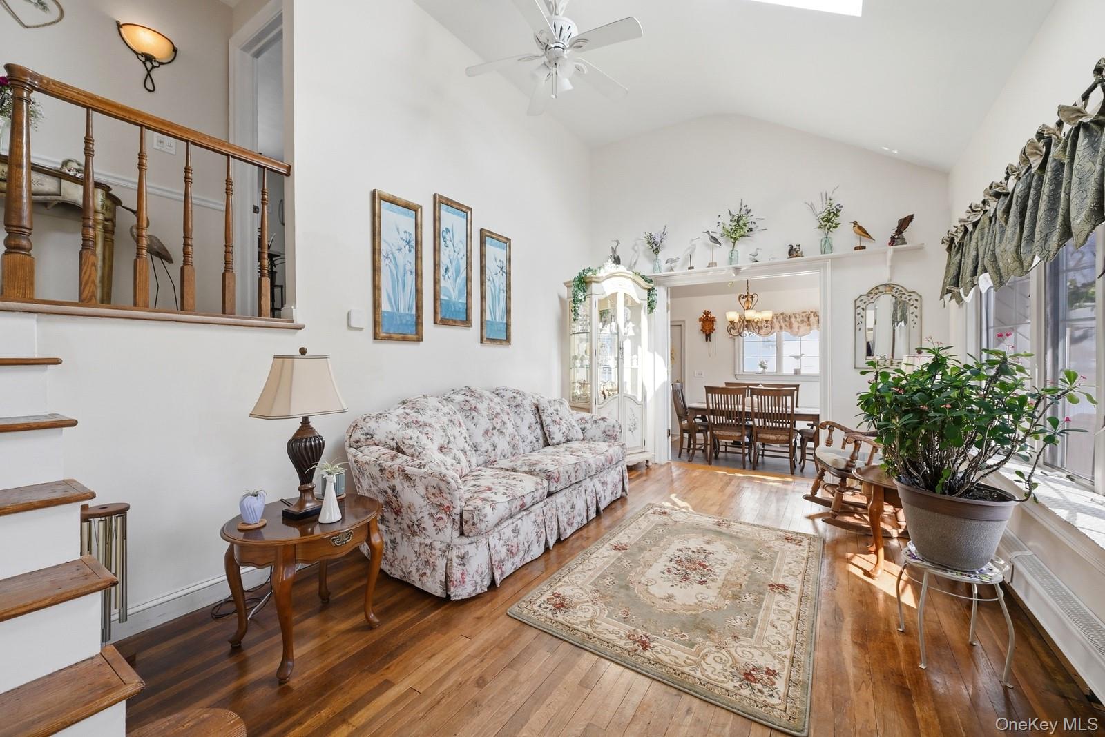 #10 photo, 628 Peter Paul Drive, 東長島 West Islip , NY 11795