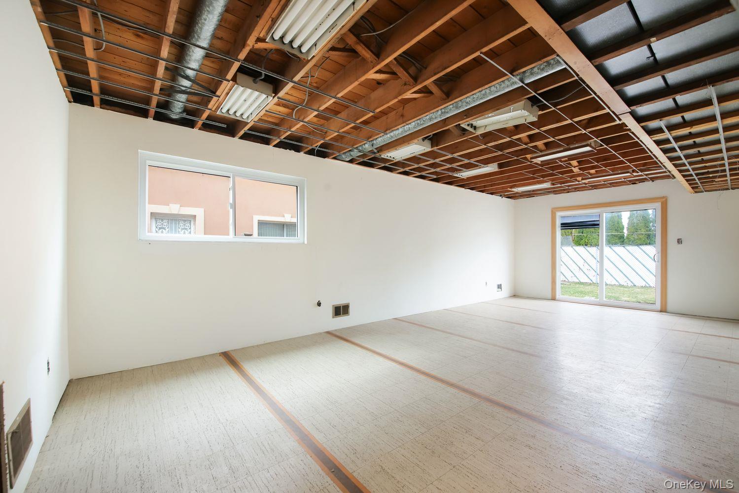 #8 photo, 16207 86th Street, 皇后區 Howard Beach , NY 11414