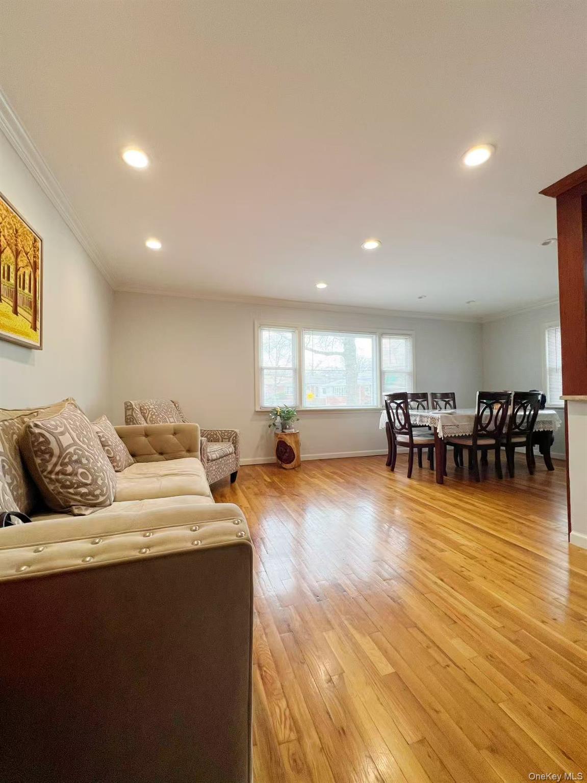 #6 photo, 260-01 57th Avenue, 皇后區 Little Neck , NY 11362