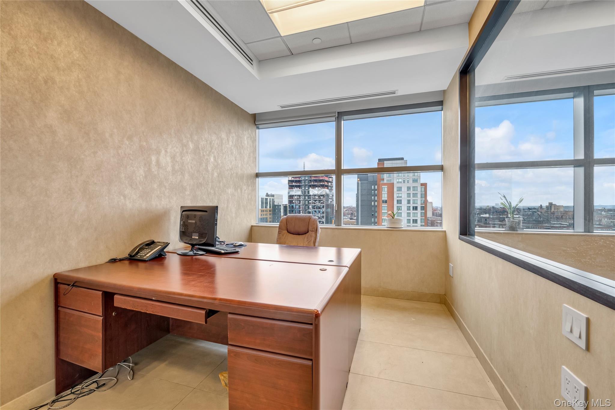 #13 photo, 38-25 Main Street, Flushing , NY 11354