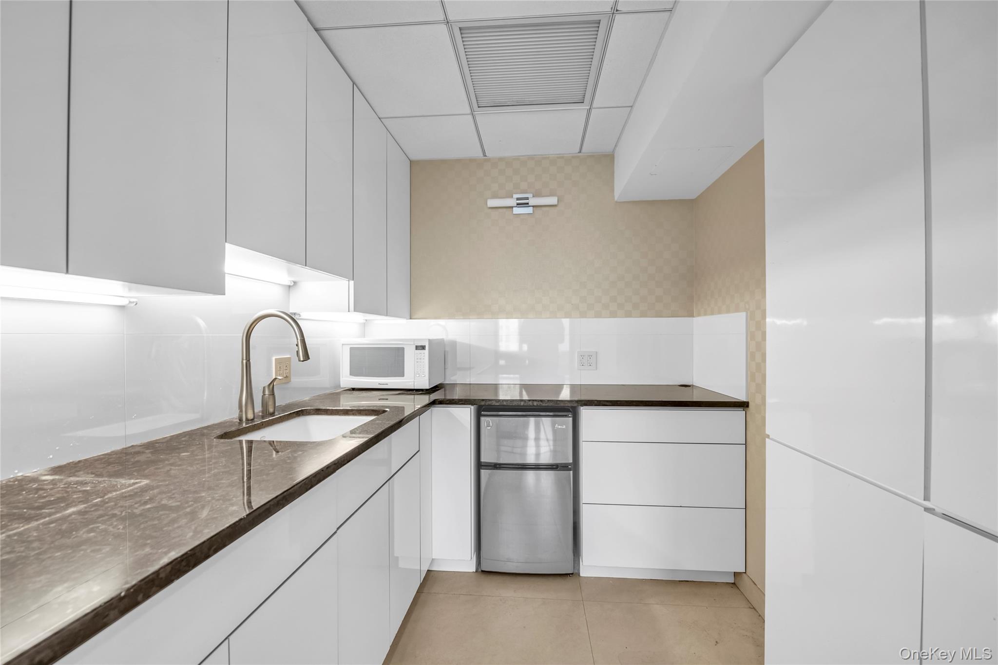 #15 photo, 38-25 Main Street, Flushing , NY 11354