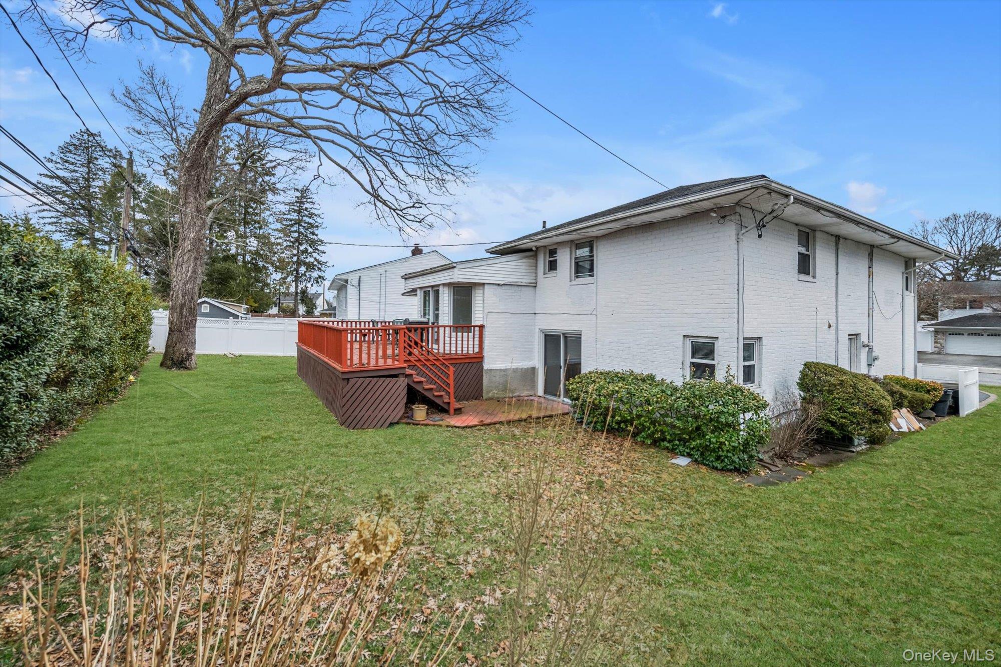 #18 photo, 16 Middle Lane, מחוז נסאו Jericho , NY 11753