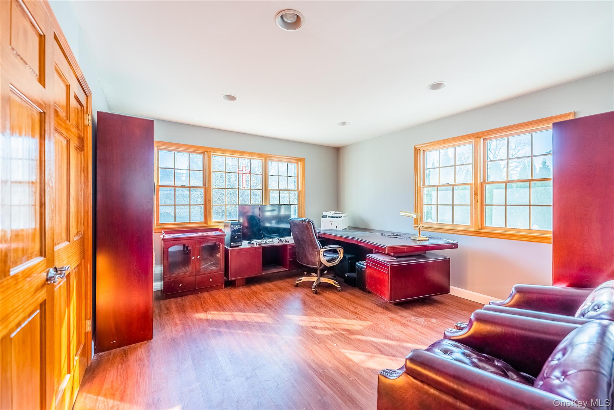 #10 photo, 45-12 244th Street, Куинс ‖ Little Neck , NY 11362