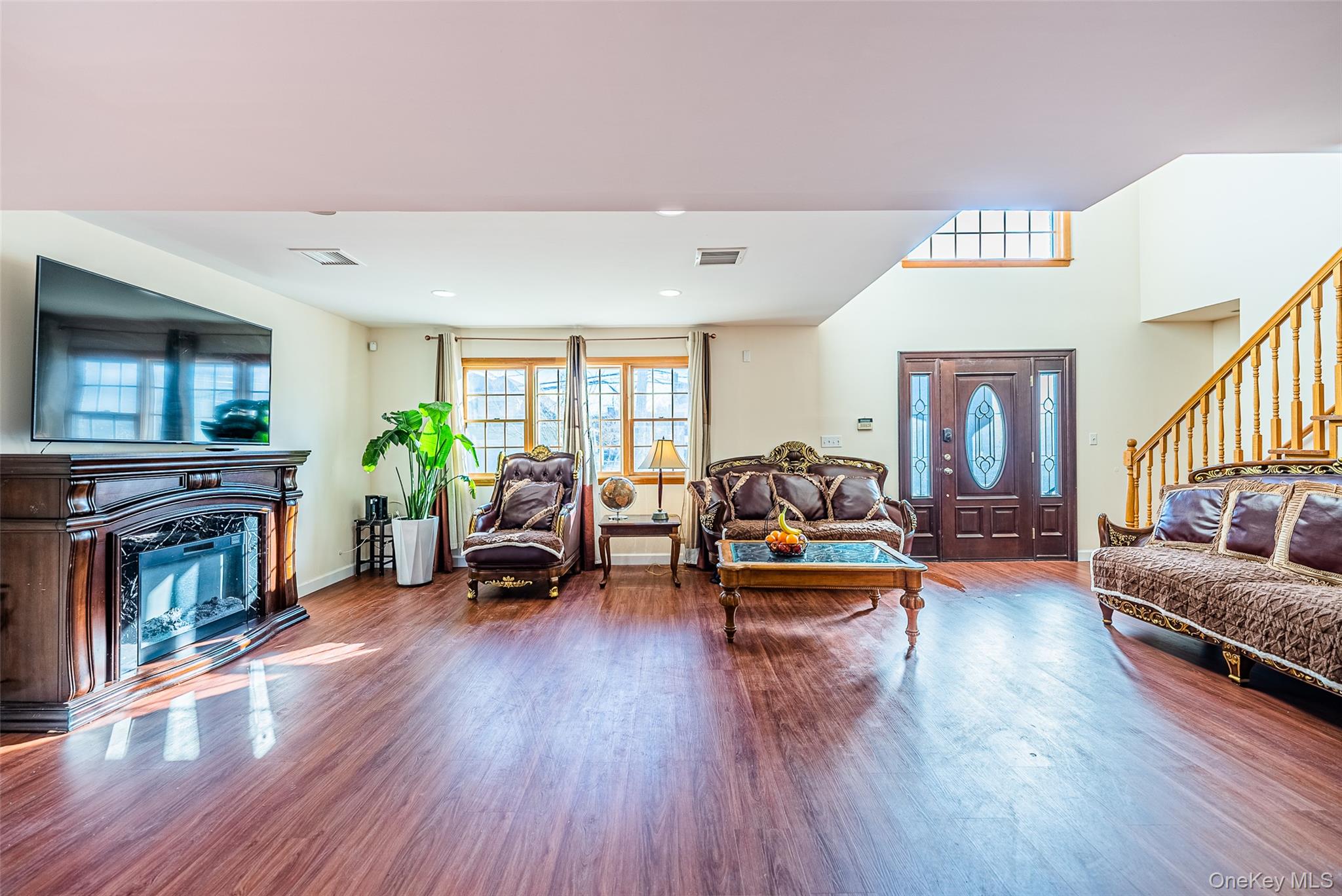 #3 photo, 45-12 244th Street, Куинс ‖ Little Neck , NY 11362