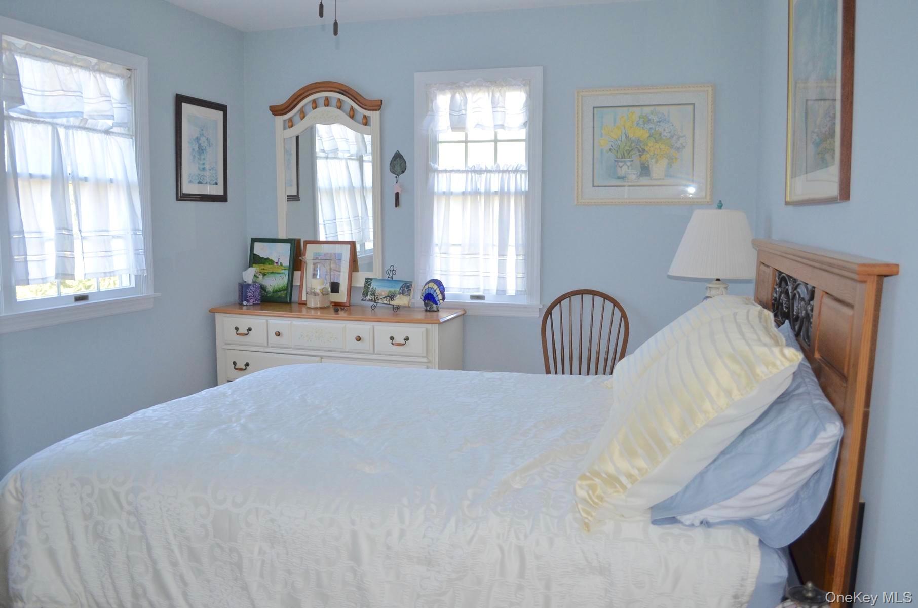 #9 photo, 16 Grant Boulevard, सफ़ोक काउंटी Hampton Bays , NY 11946