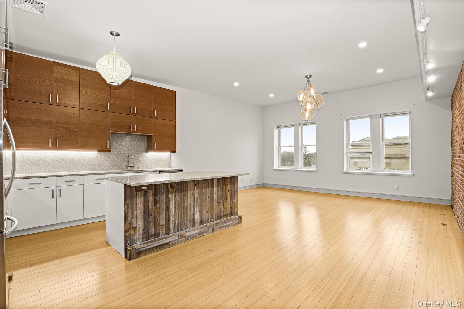 #3 photo, 343 Greenwich Avenue, 코네티컷주 Greenwich , CT 06830