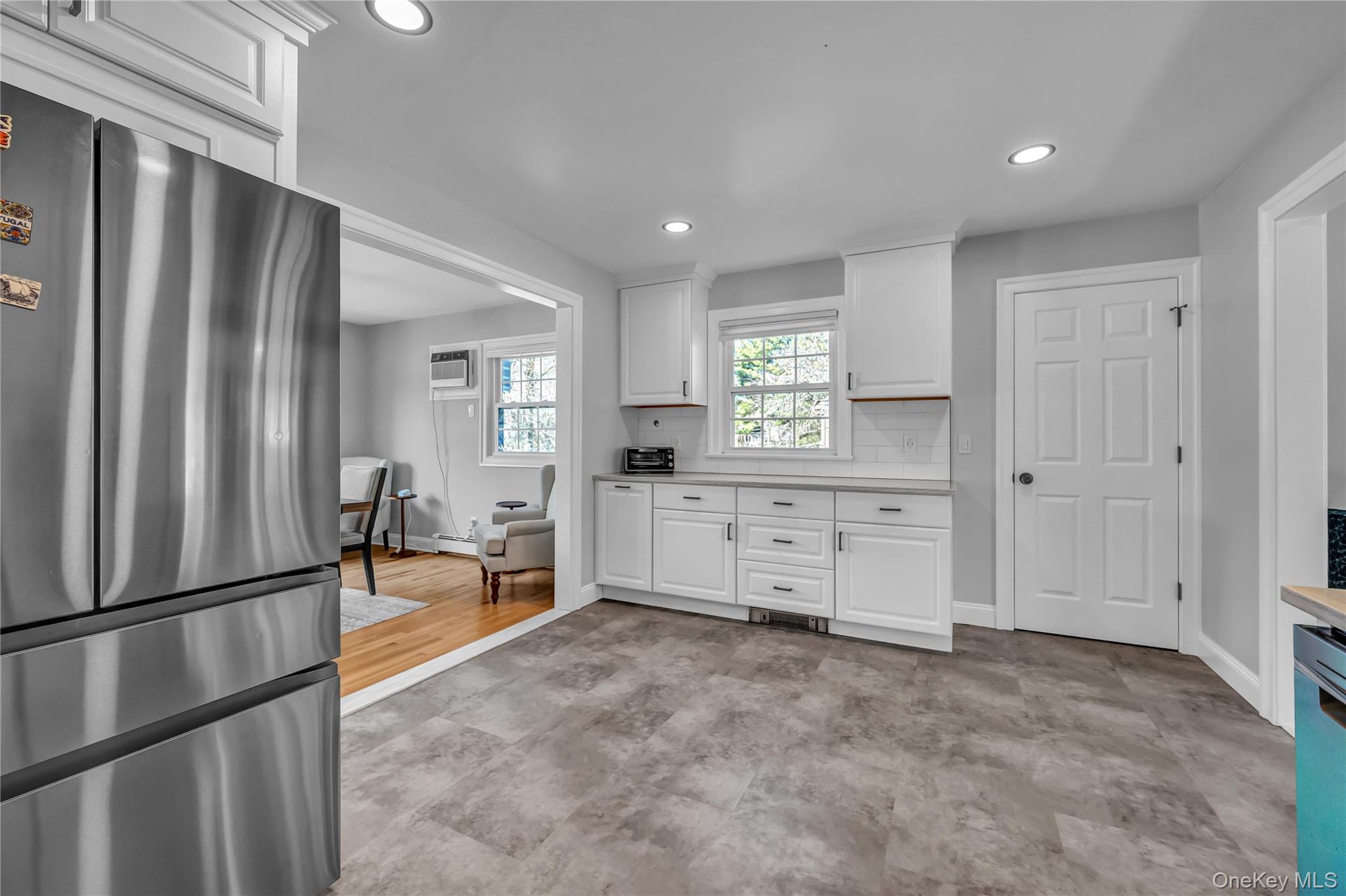 #11 photo, 111 Vicki Lane, 紐約州 Hopewell Junction , NY 12533