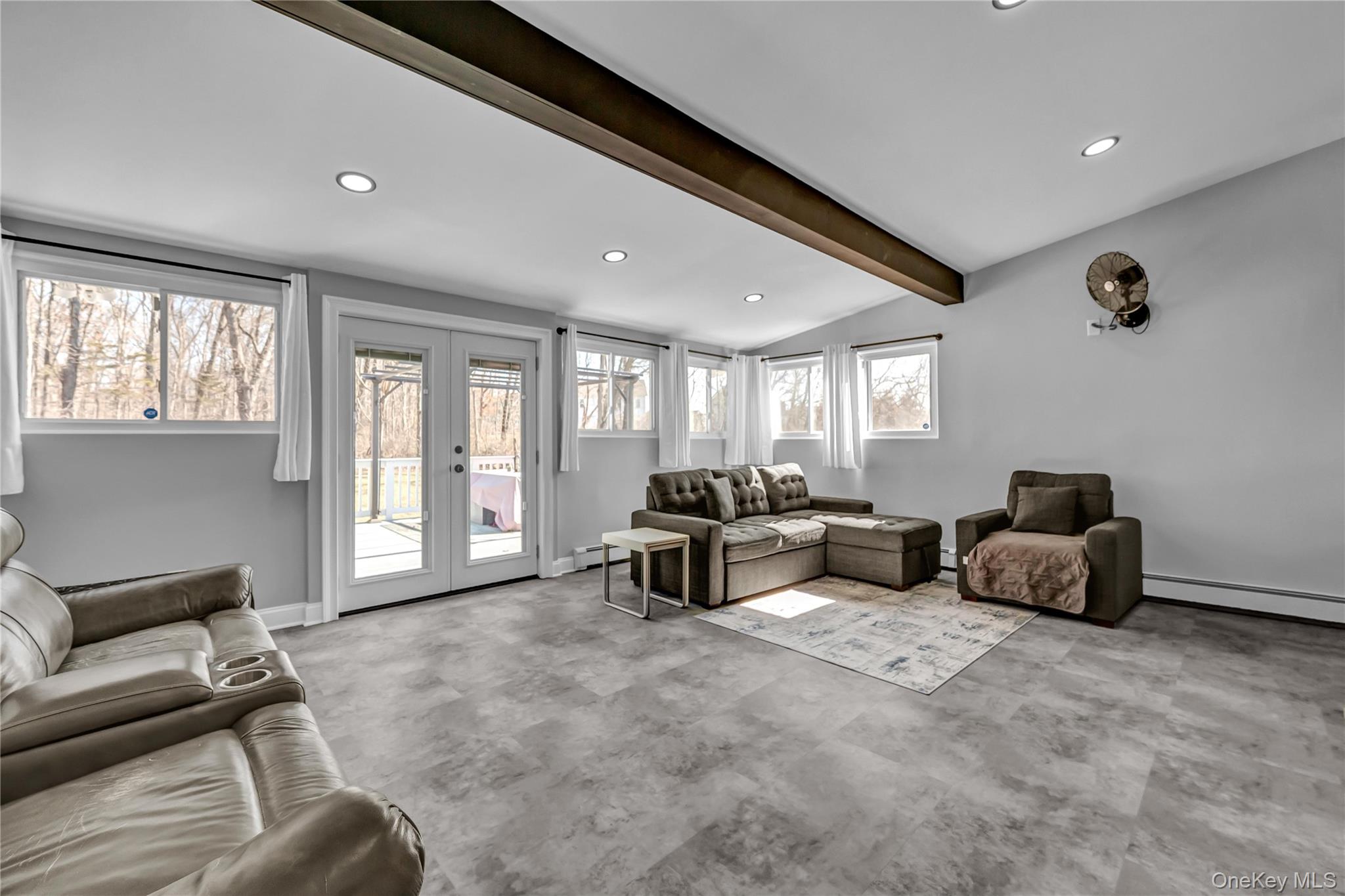 #14 photo, 111 Vicki Lane, 紐約州 Hopewell Junction , NY 12533