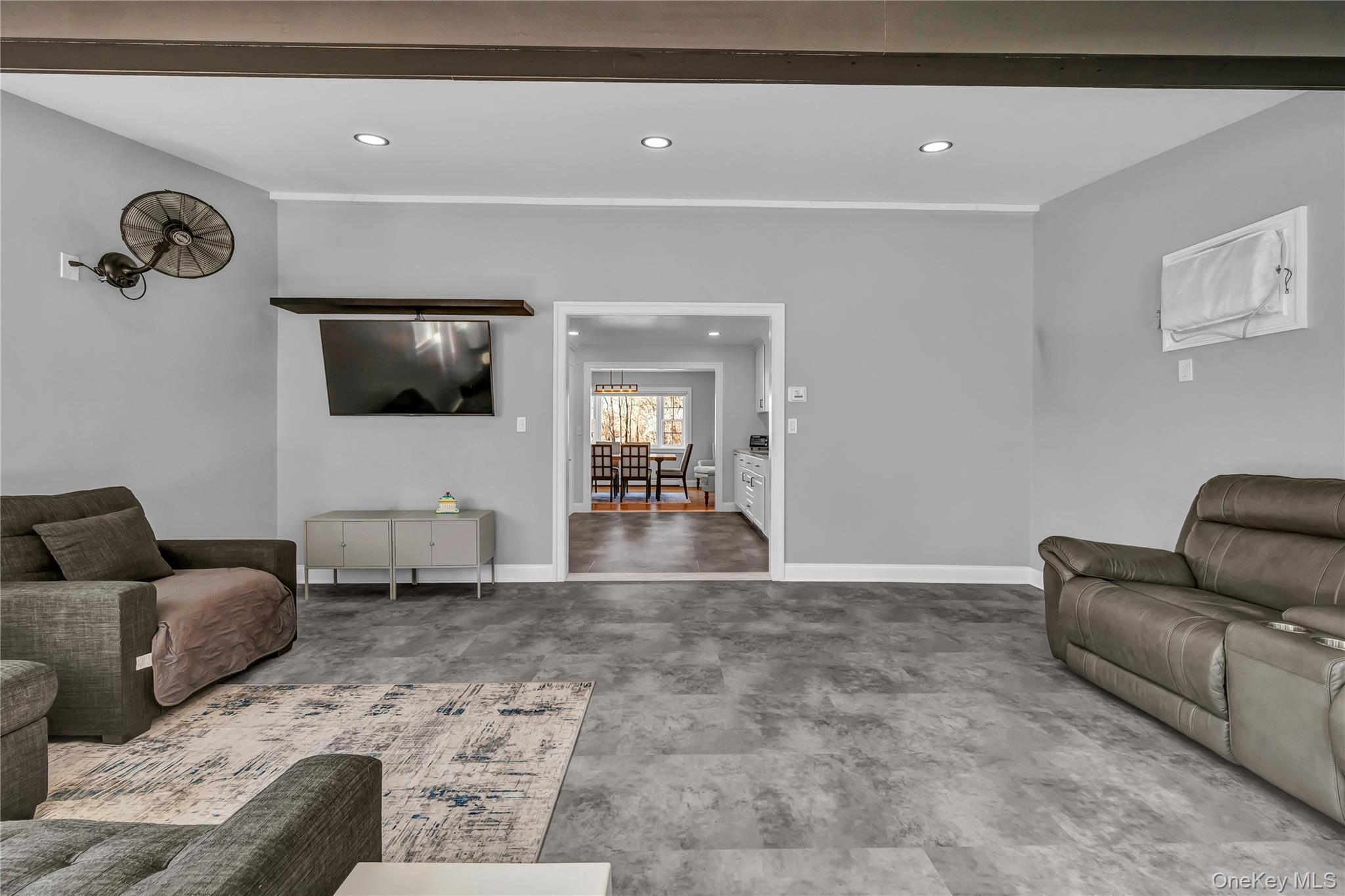 #16 photo, 111 Vicki Lane, 紐約州 Hopewell Junction , NY 12533