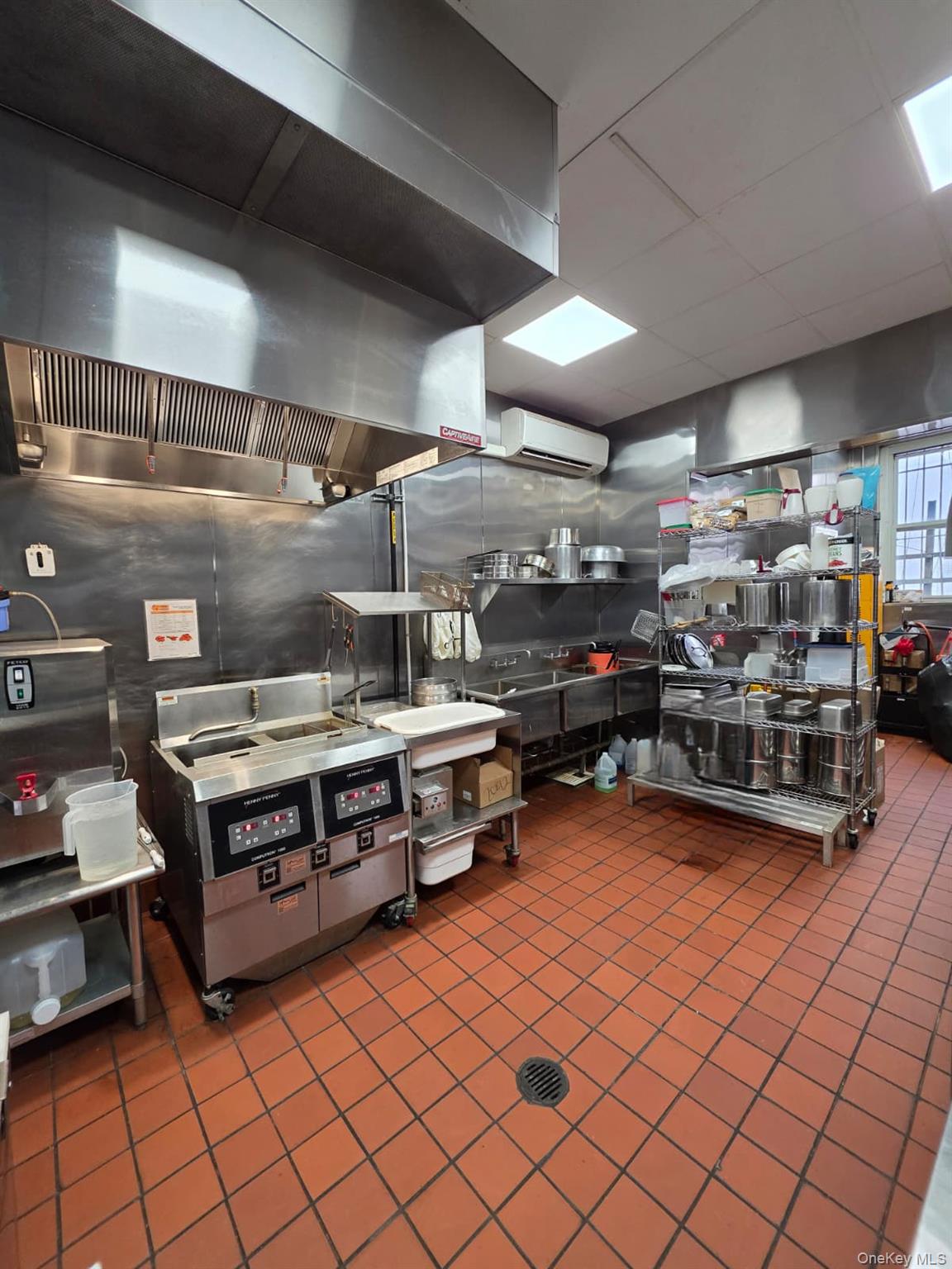 #7 photo, 302 West 231st, Бронкс ‖ Bronx , NY 10463