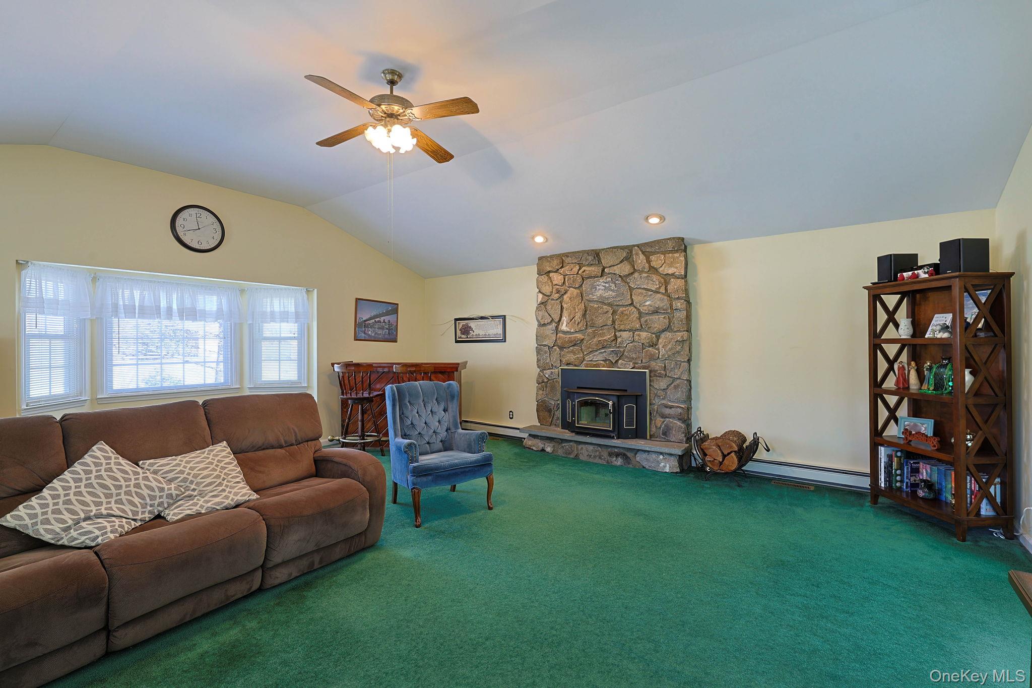 #11 photo, 2 Eisenhower Court, Hopewell Junction , NY 12533