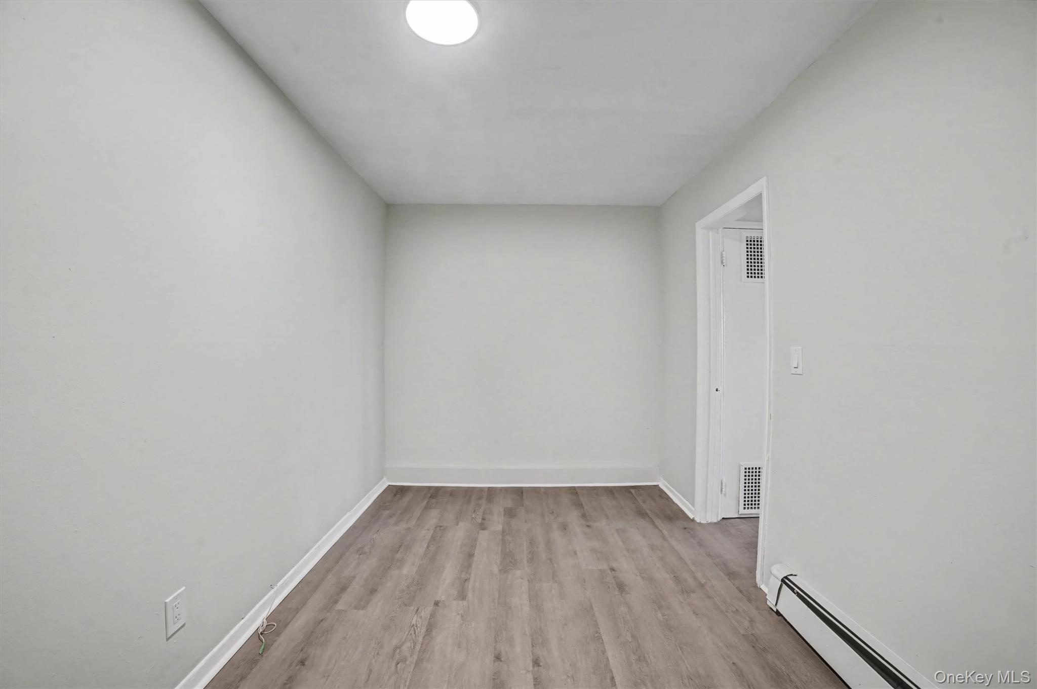 #11 photo, 8 Wyndover Woods Lane, White Plains , NY 10603