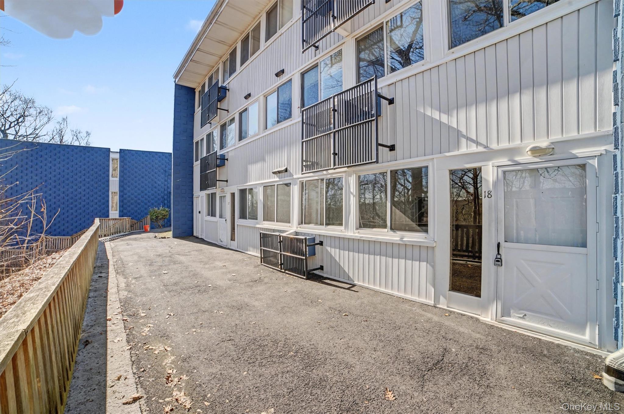 #14 photo, 8 Wyndover Woods Lane, White Plains , NY 10603