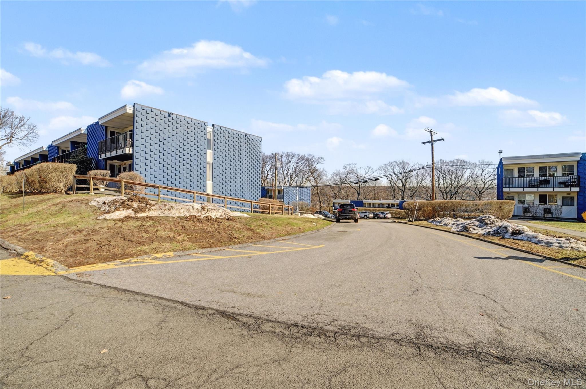 #20 photo, 8 Wyndover Woods Lane, White Plains , NY 10603