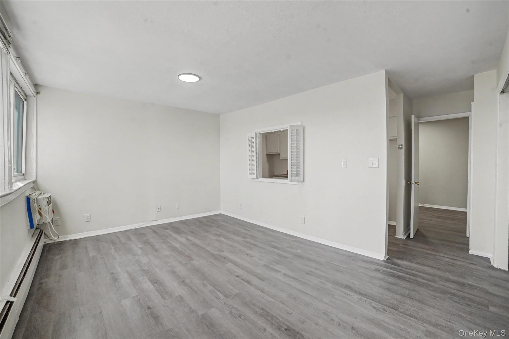 #7 photo, 8 Wyndover Woods Lane, White Plains , NY 10603