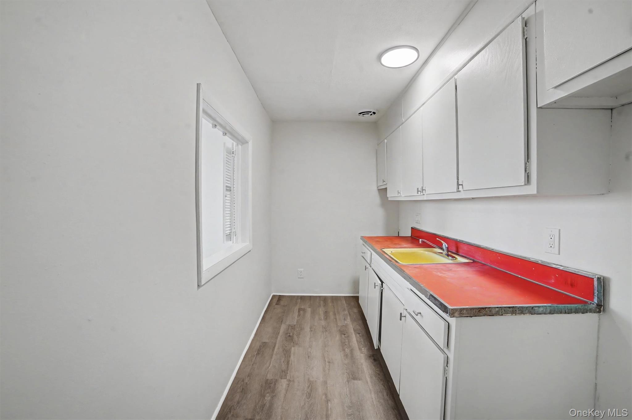 #9 photo, 8 Wyndover Woods Lane, White Plains , NY 10603