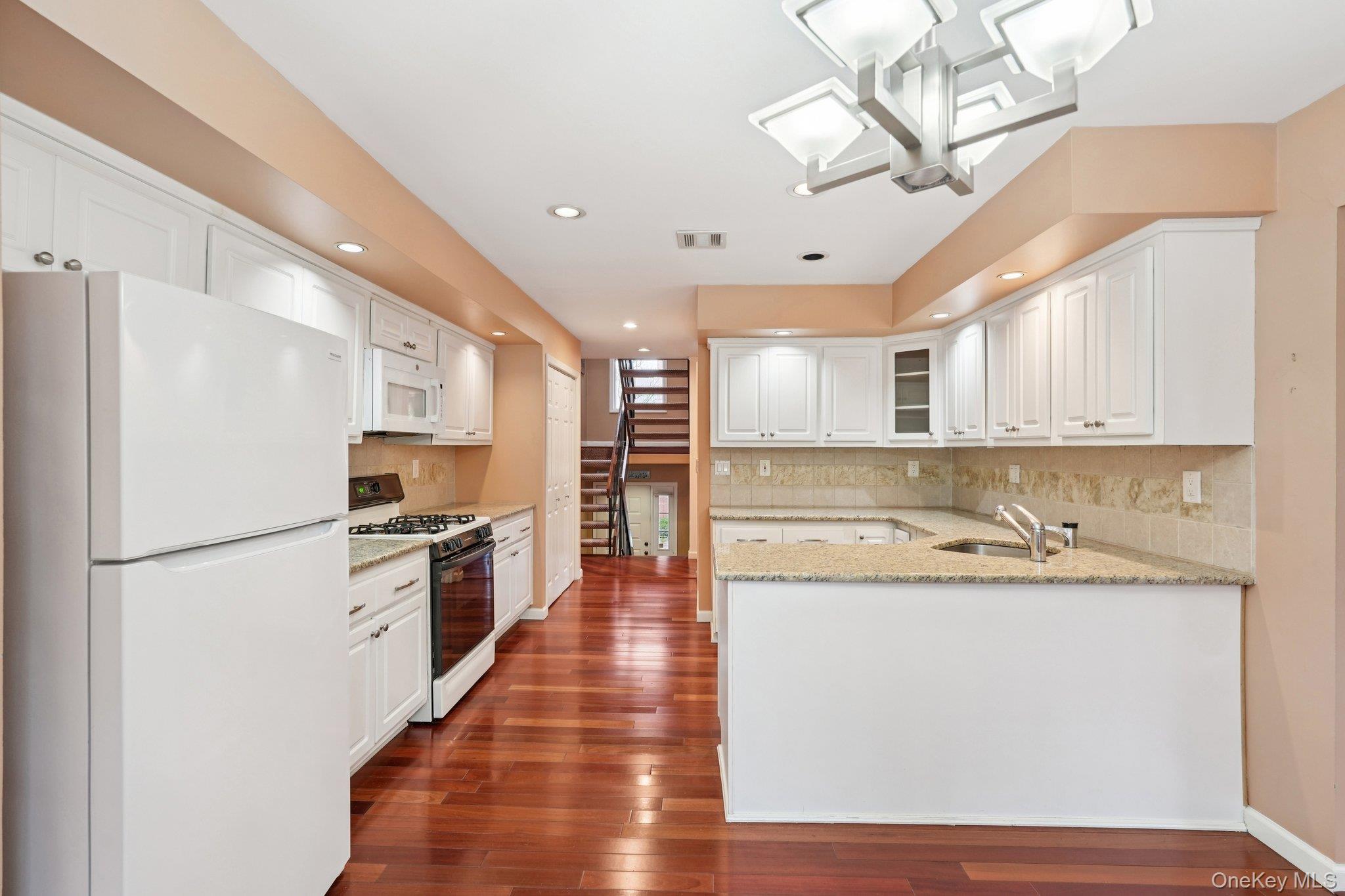 #16 photo, 10 Omni Court, 紐約州 New City , NY 10956