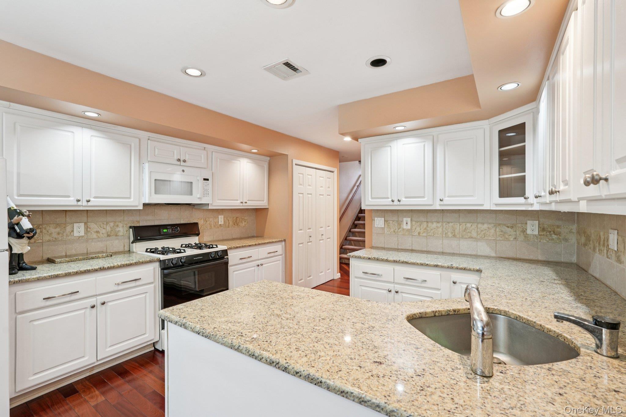 #17 photo, 10 Omni Court, 紐約州 New City , NY 10956