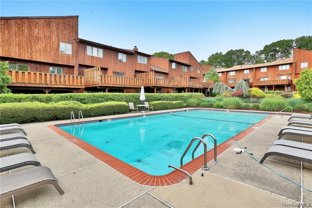 #4 photo, 10 Omni Court, New City , NY 10956