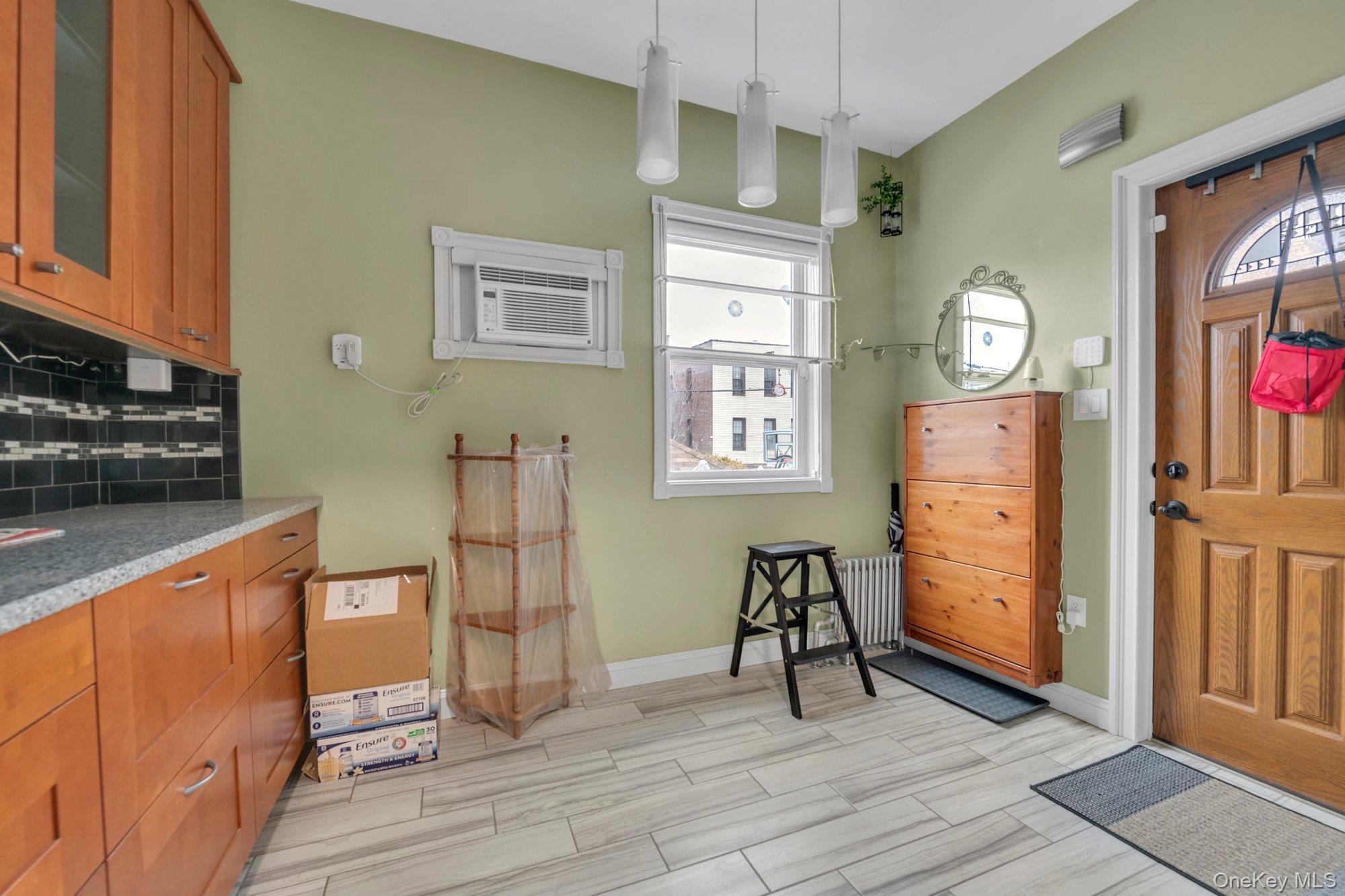 #3 photo, 1730 Colden Avenue, Бронкс ‖ Bronx , NY 10462